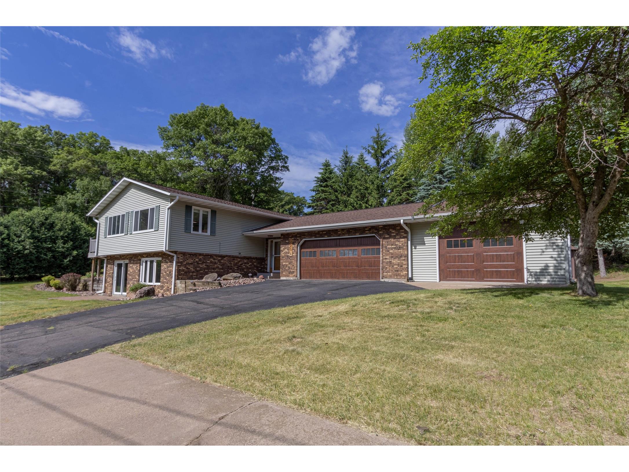 2204 Hillside Drive Eau Claire WI 54703 1601741 image32