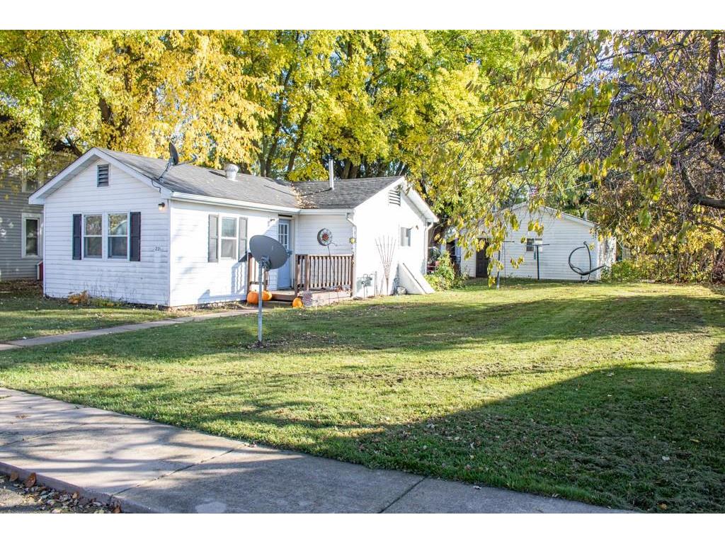 221 E Main Street New Auburn WI 54757 1577924 image1