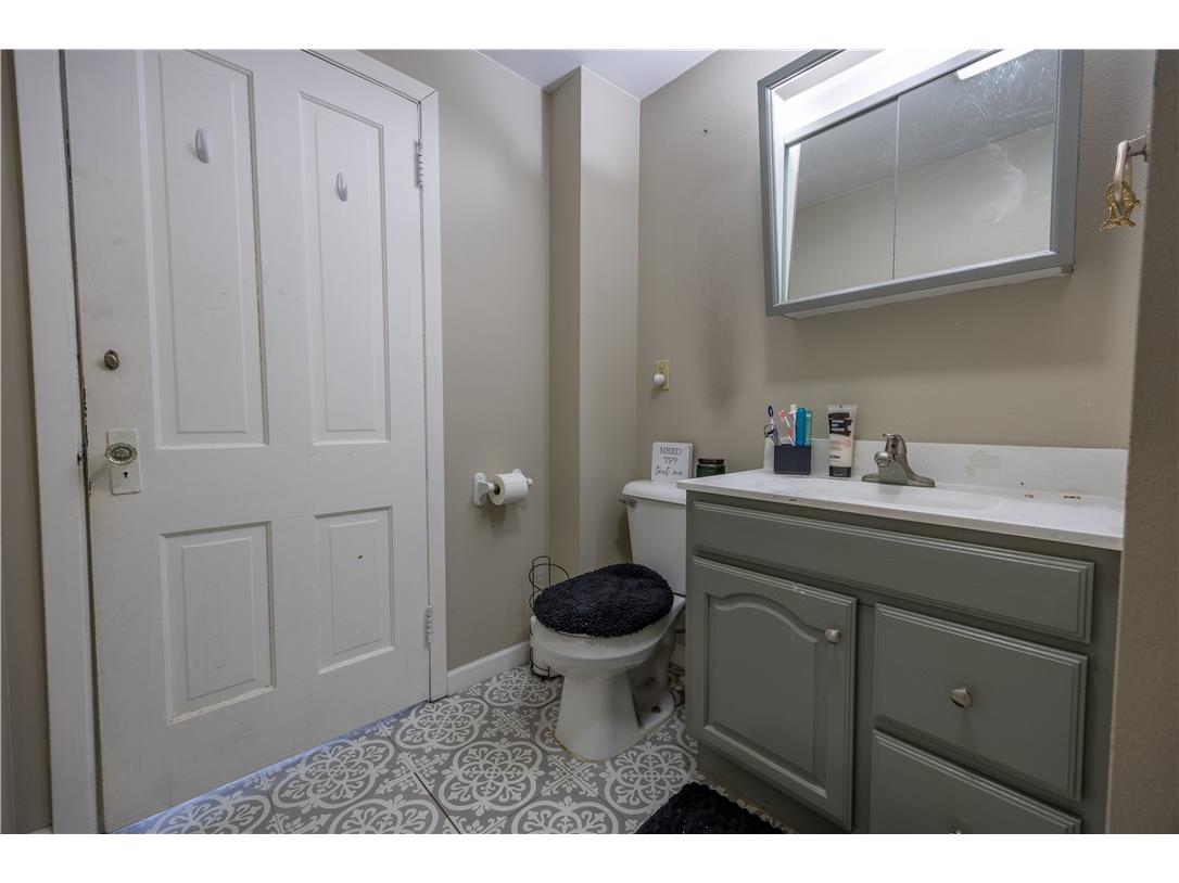 221 Miner Avenue E #1 & 2 Ladysmith WI 54848 1599031 image15