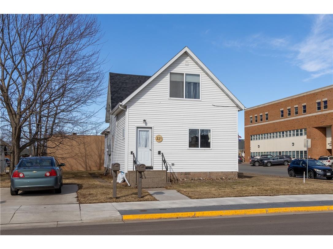 221 Miner Avenue E Ladysmith WI 54848 1599044 image22