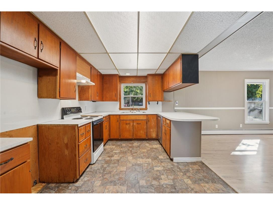 221 N Jefferson Street Saint Croix Falls WI 54024 1596450 image21