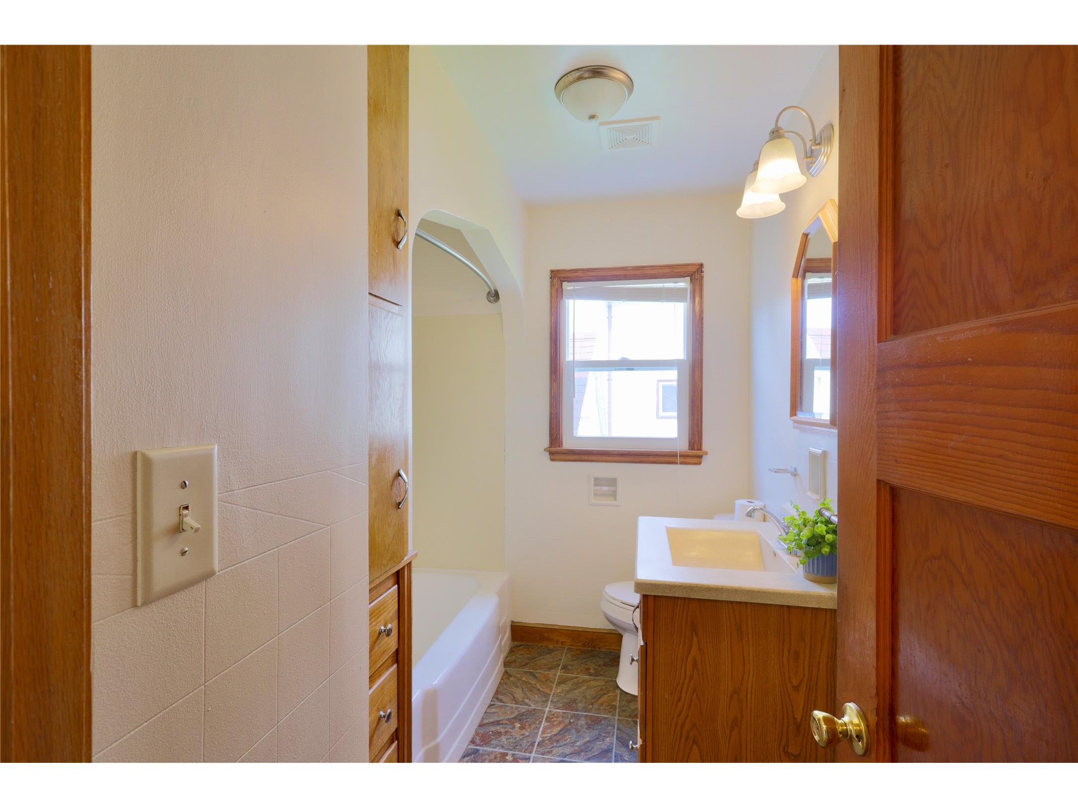 221 S Division Street Loyal WI 54446 1601338 image11