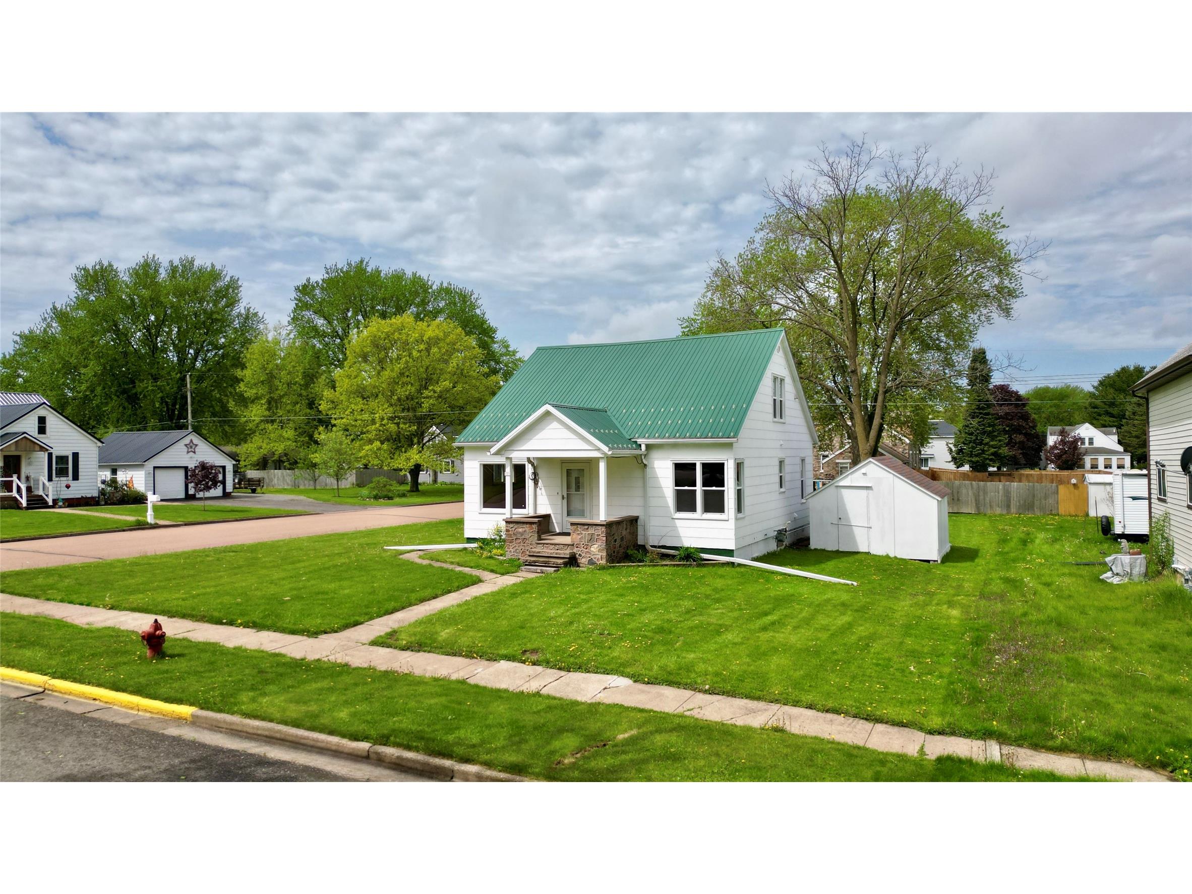 221 S Division Street Loyal WI 54446 1601338 image2