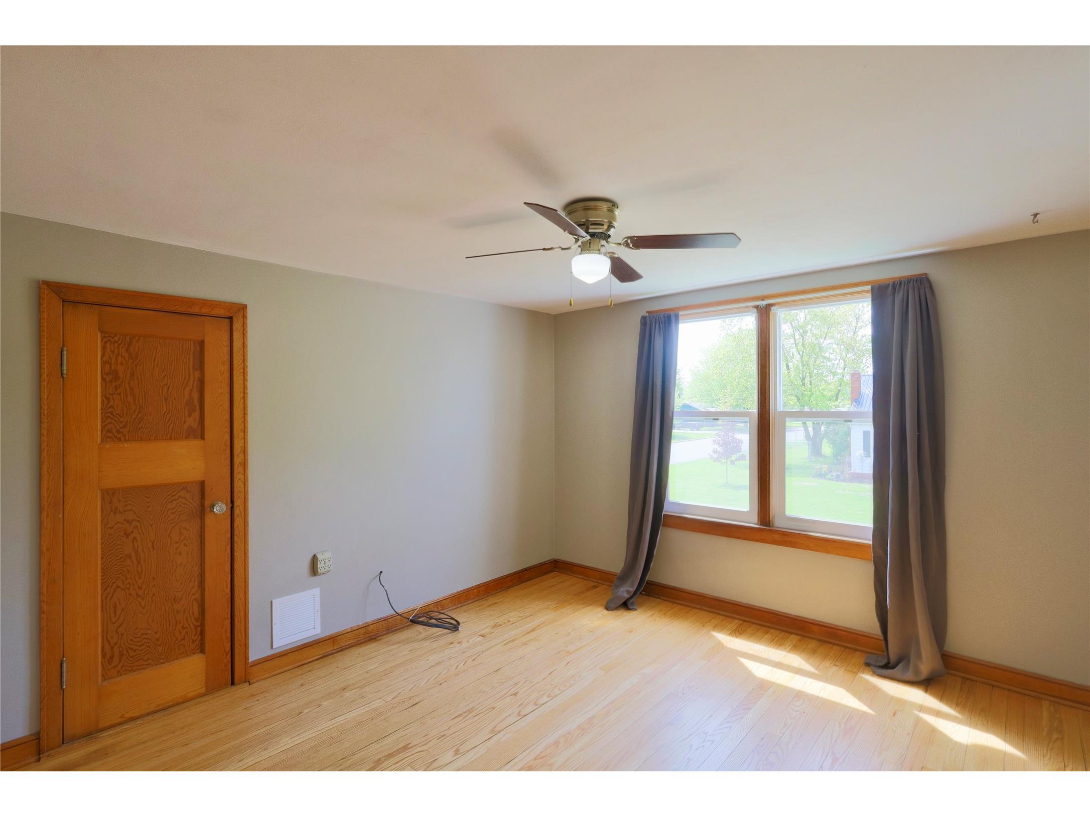 221 S Division Street Loyal WI 54446 1601338 image21