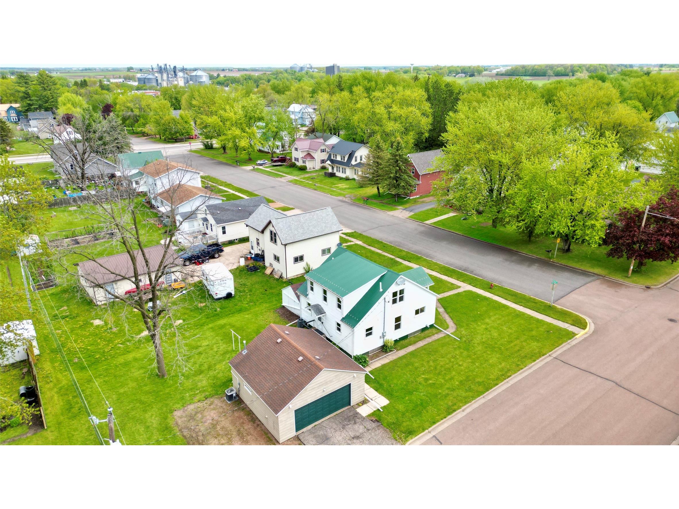 221 S Division Street Loyal WI 54446 1601338 image37