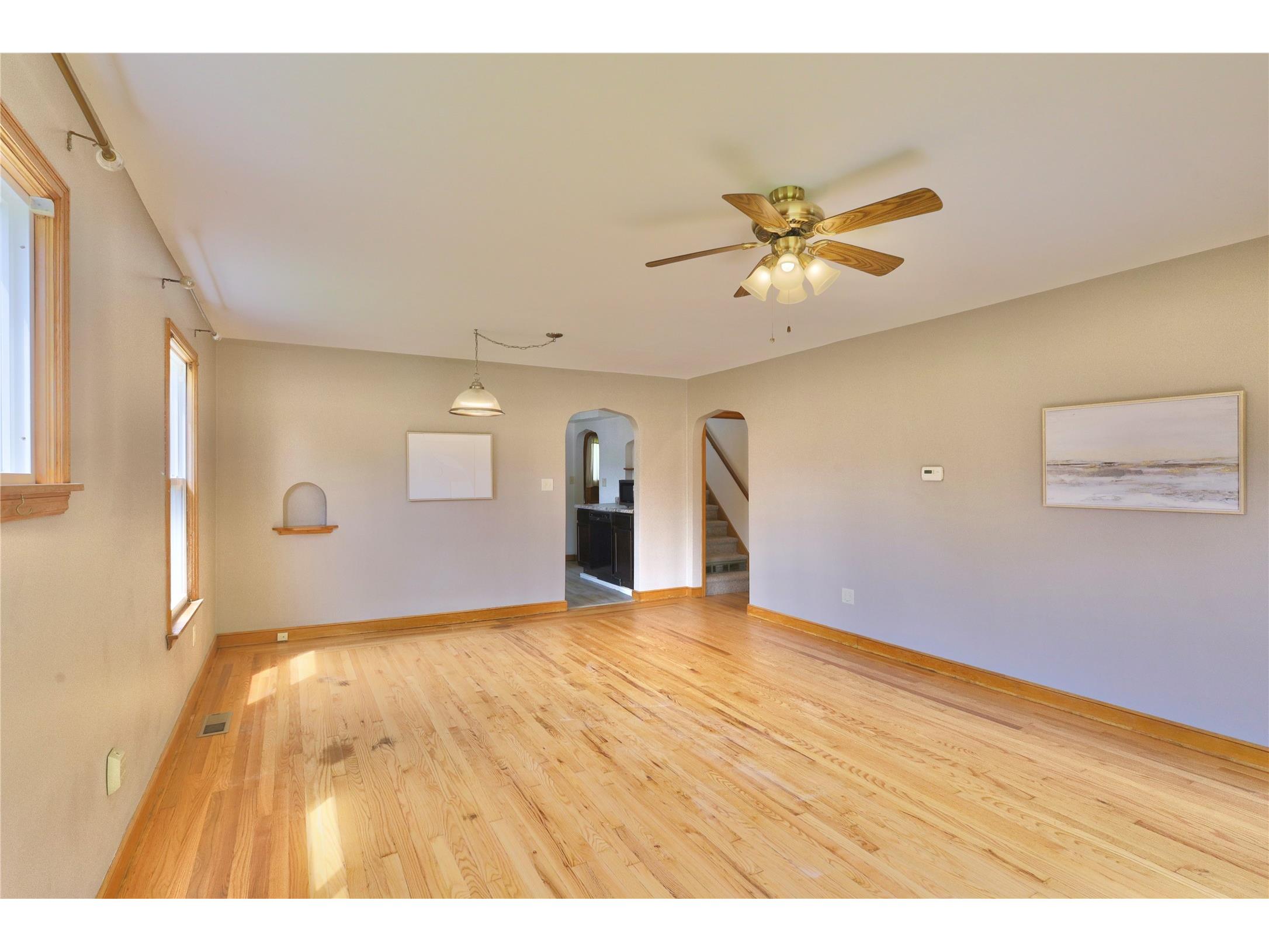221 S Division Street Loyal WI 54446 1601338 image5