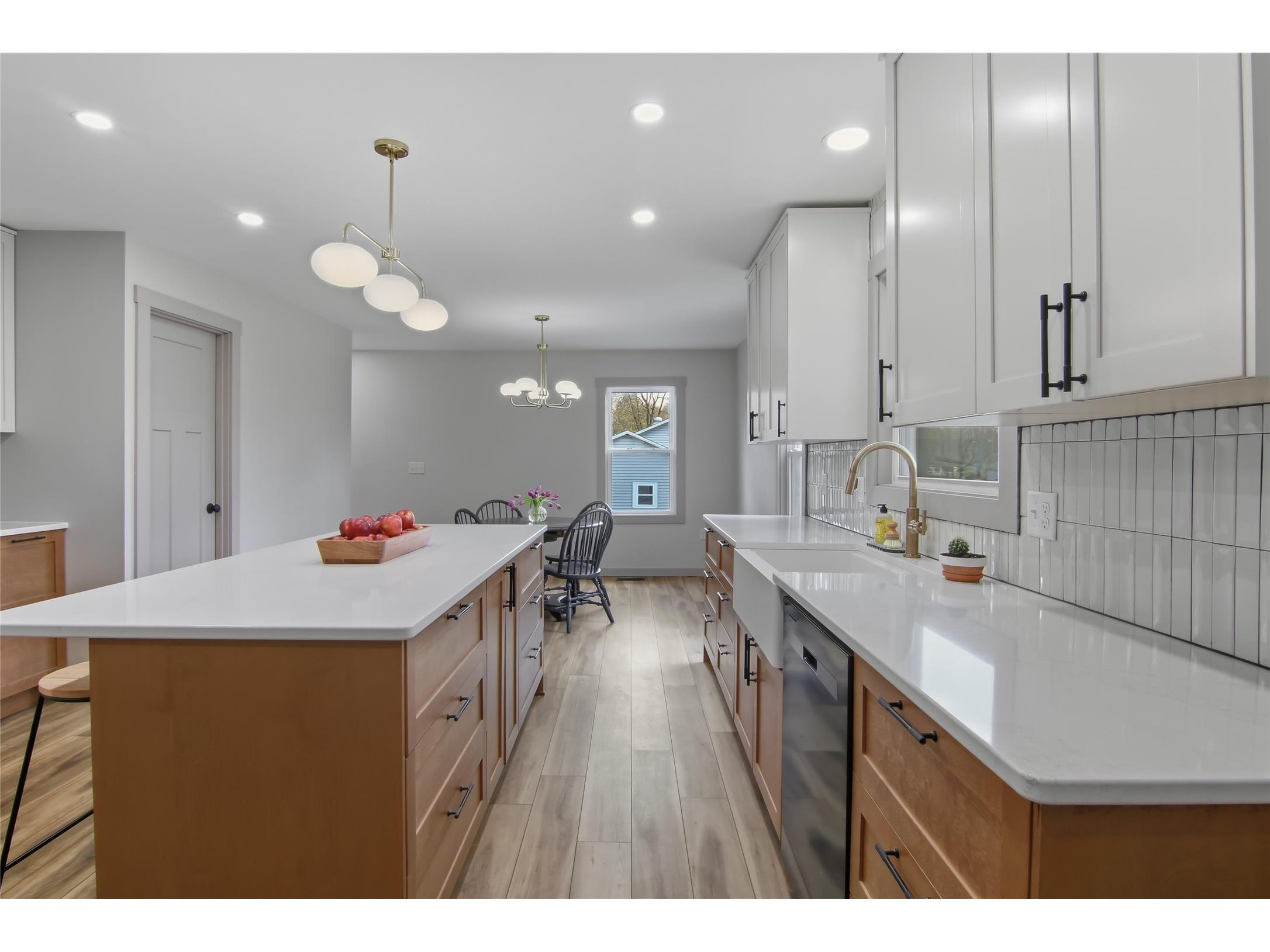 2210 Vine Street Eau Claire WI 54703 1600958 image10
