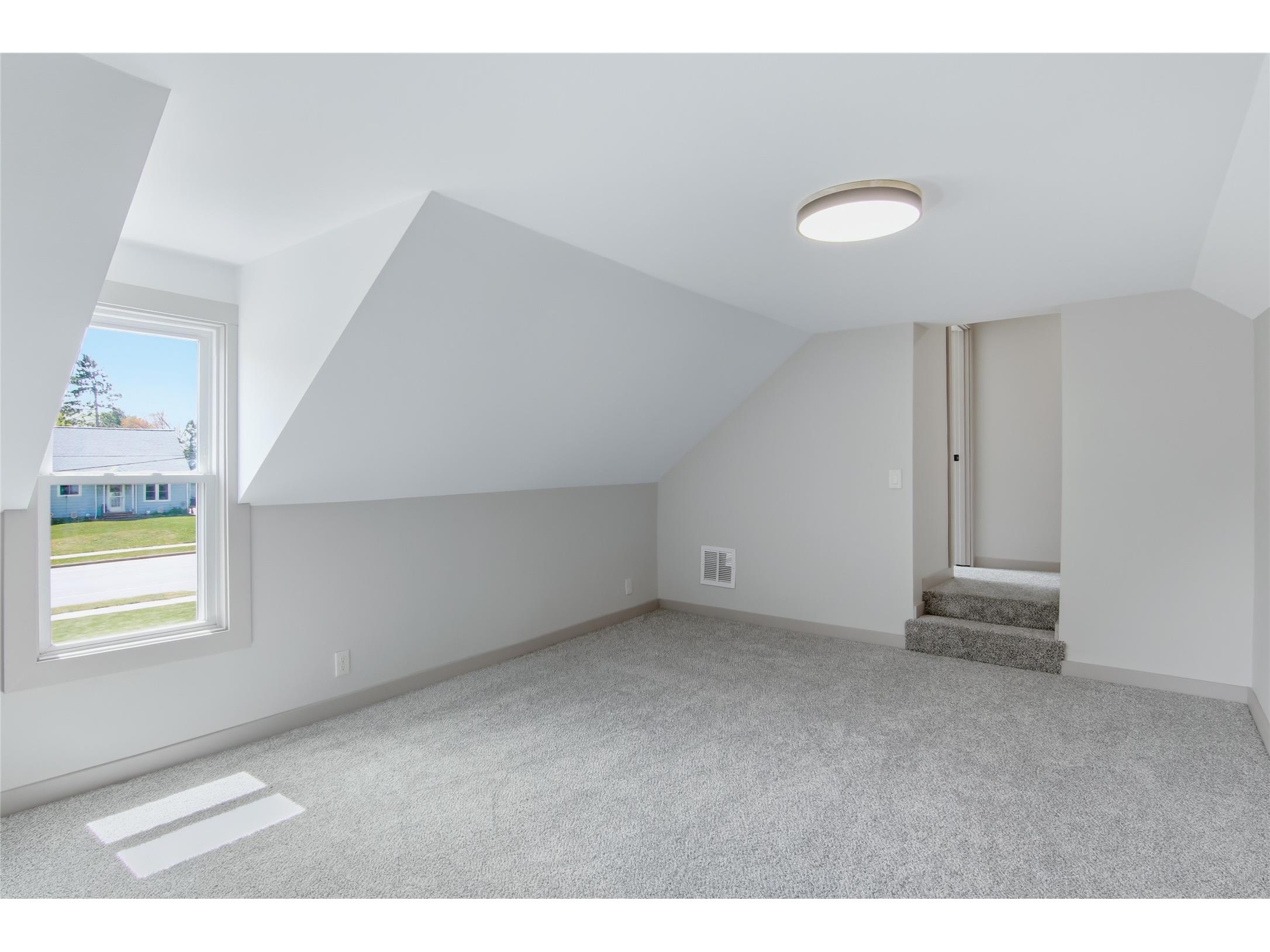 2210 Vine Street Eau Claire WI 54703 1600958 image21