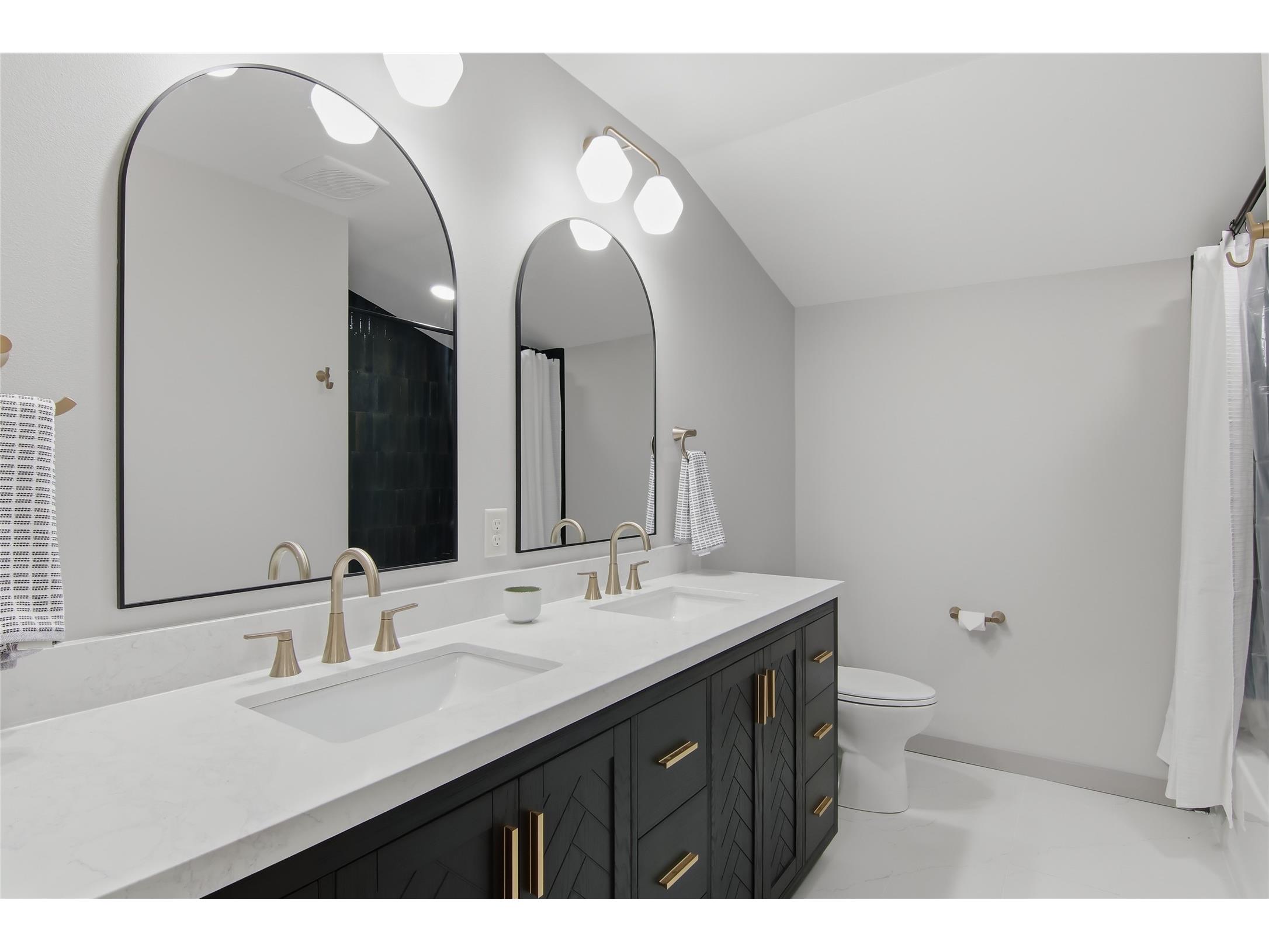 2210 Vine Street Eau Claire WI 54703 1600958 image22