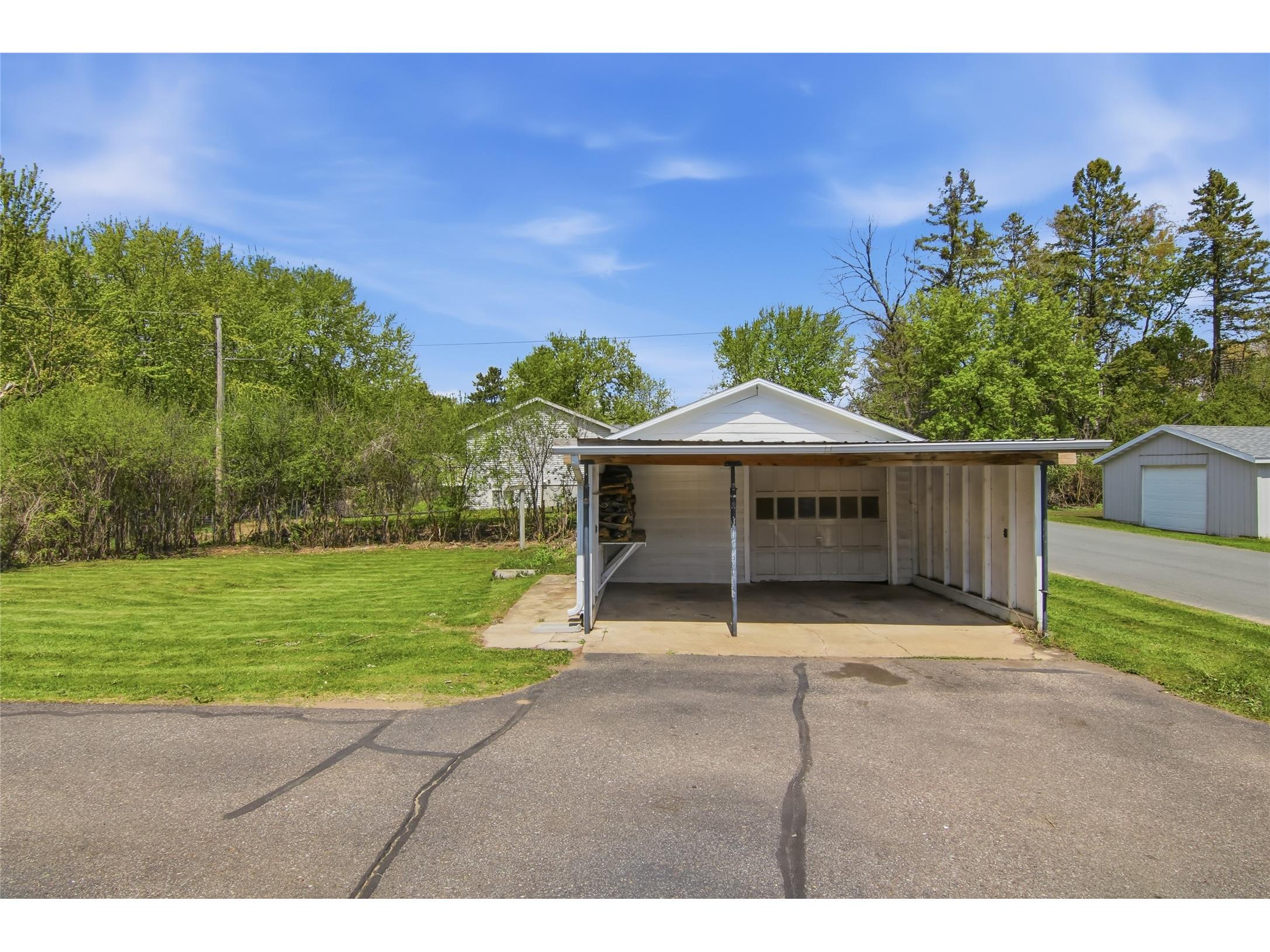 2210 Vine Street Eau Claire WI 54703 1600958 image28