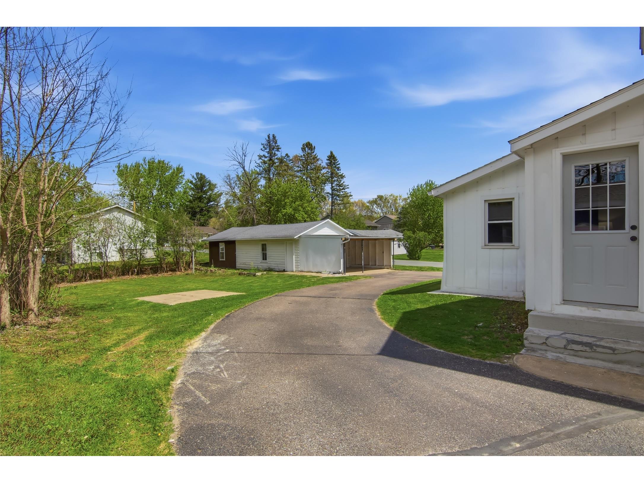 2210 Vine Street Eau Claire WI 54703 1600958 image29