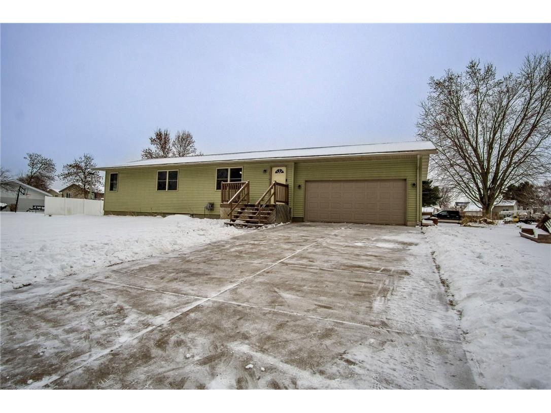 2210 W 26th Avenue Bloomer WI 54724 1597434 image1
