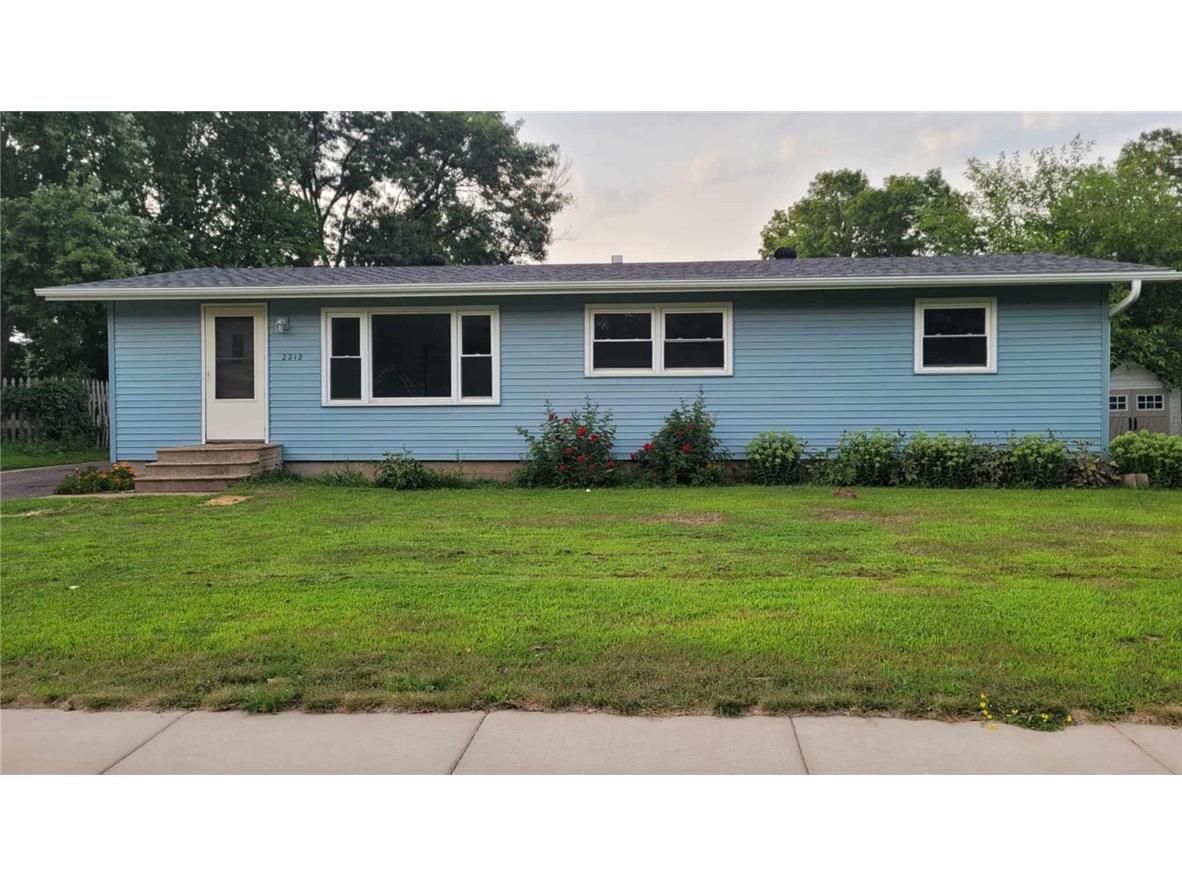 2212 Bartlett Avenue Altoona WI 54720 1598420 image1