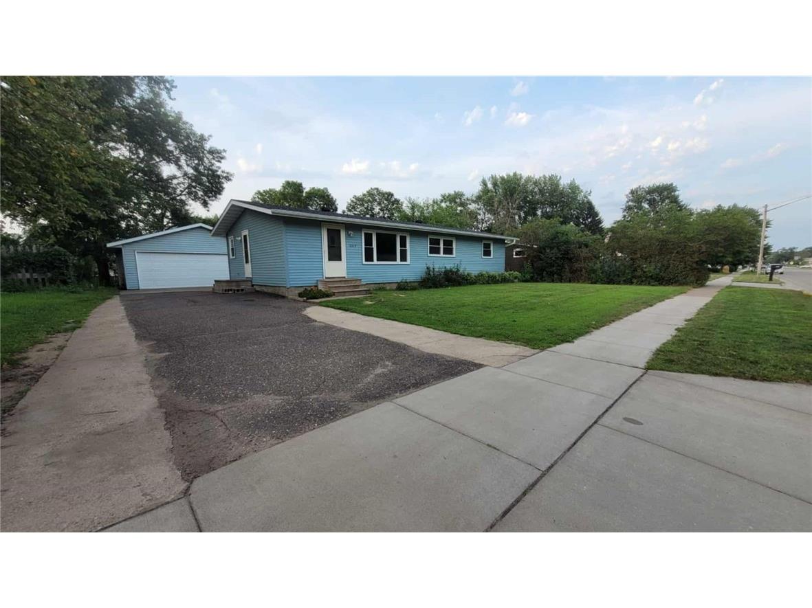 2212 Bartlett Avenue Altoona WI 54720 1598420 image3