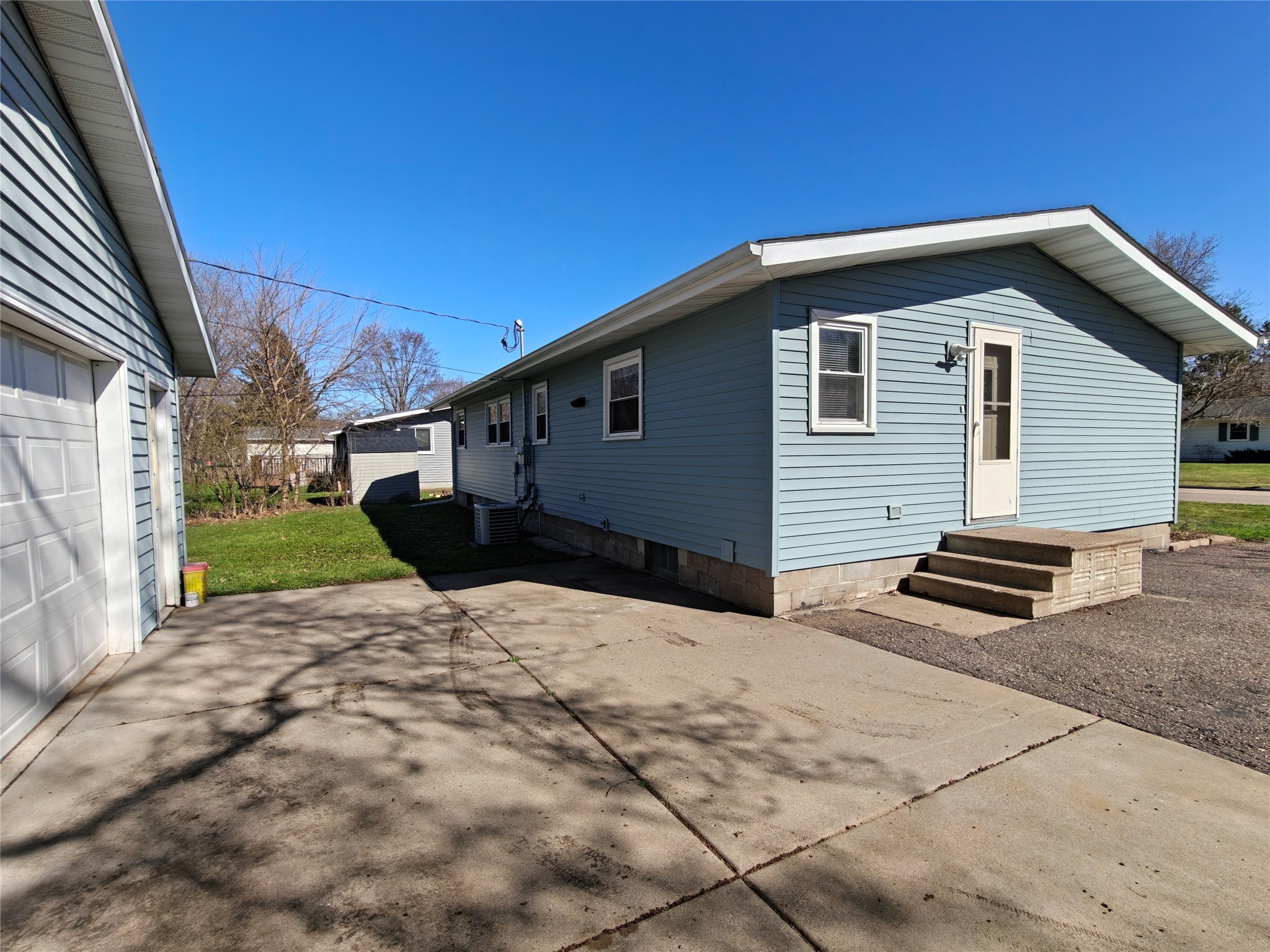 2212 Bartlett Avenue Altoona WI 54720 1602717 image4