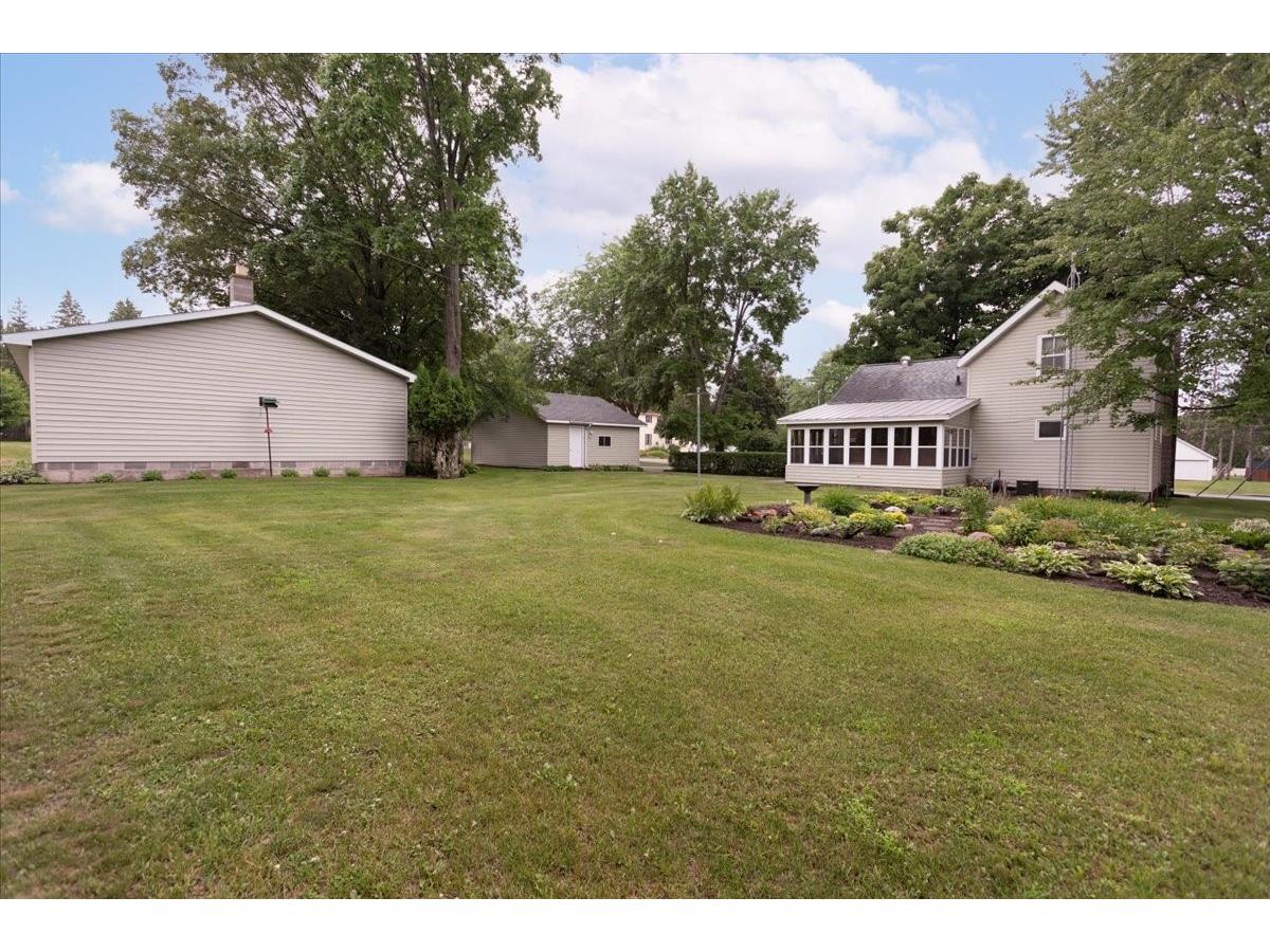 2216 3rd Street E Menomonie WI 54751 1602946 image10