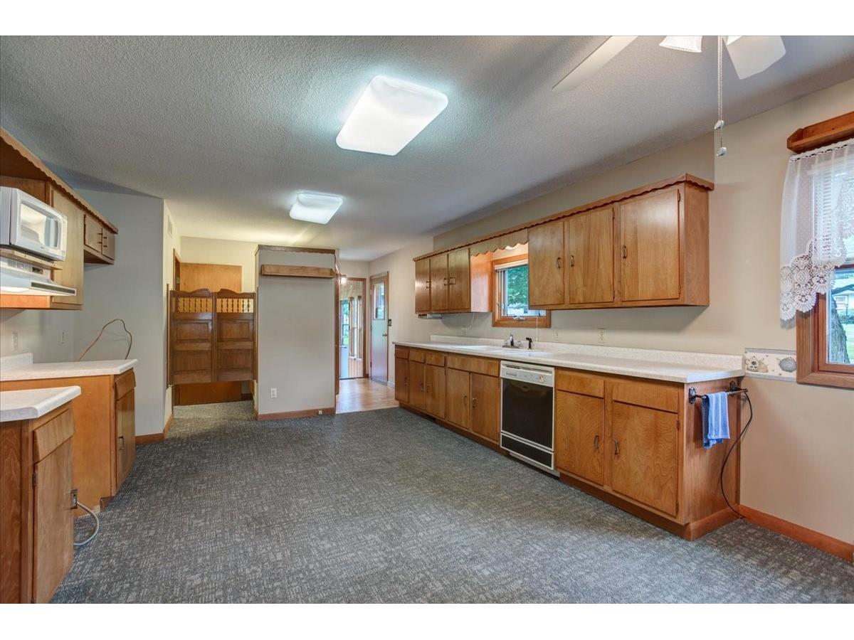 2216 3rd Street E Menomonie WI 54751 1602946 image11