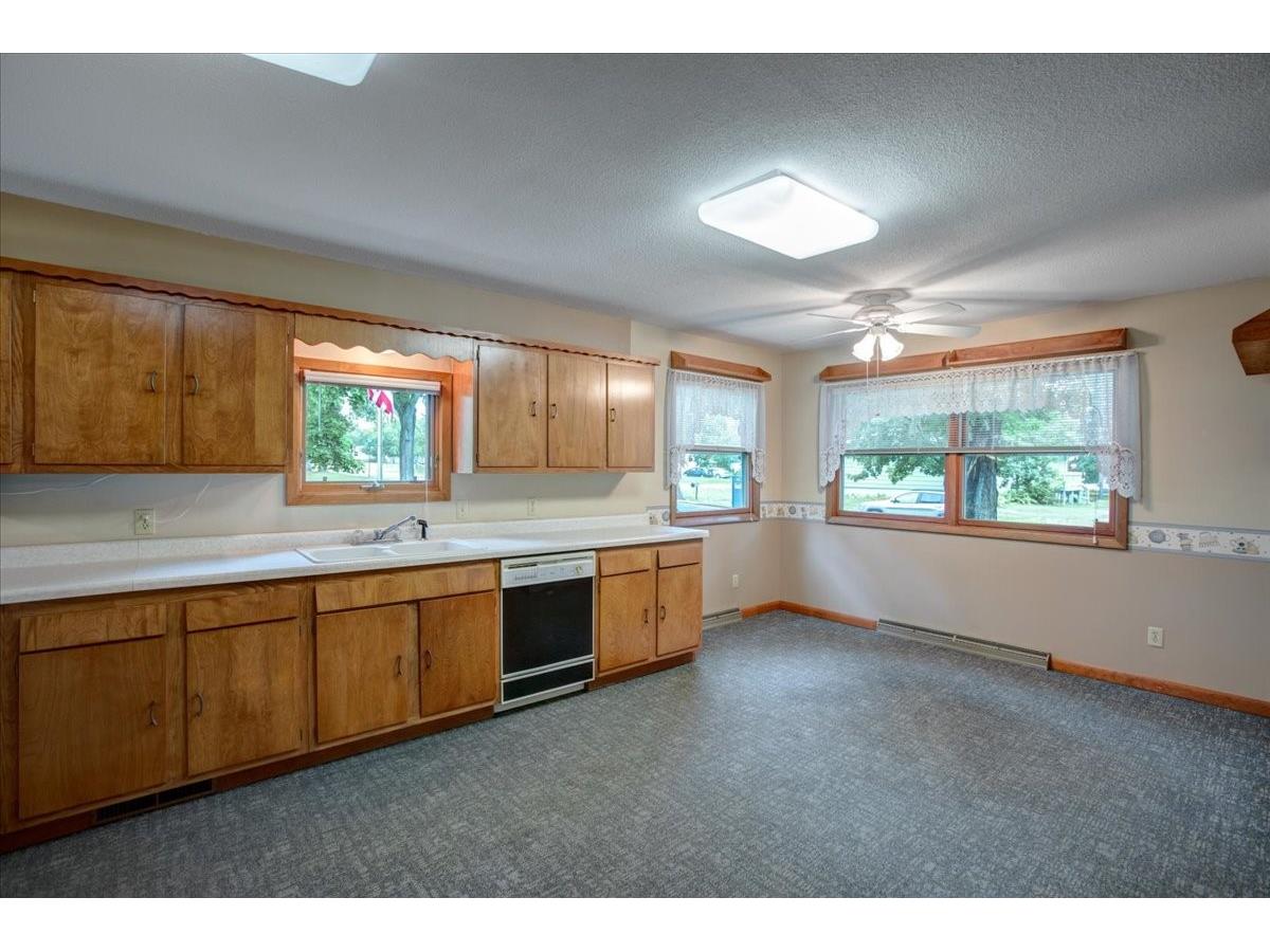 2216 3rd Street E Menomonie WI 54751 1602946 image12