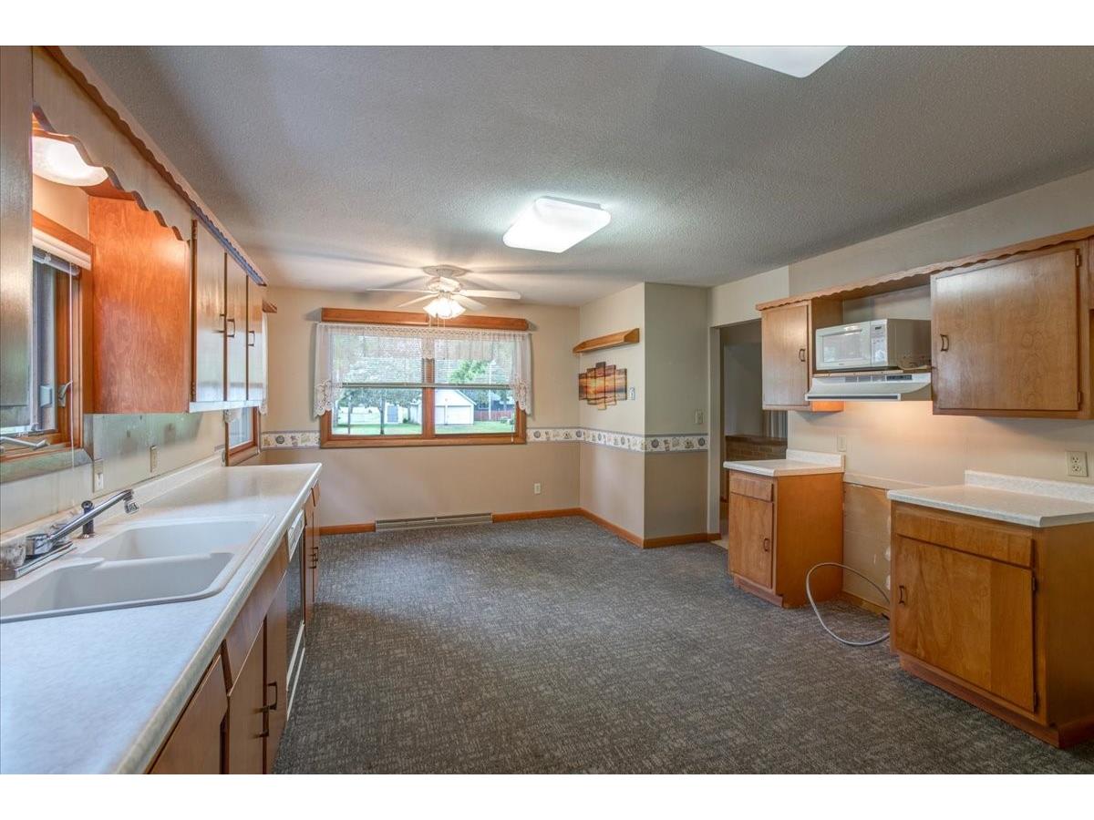 2216 3rd Street E Menomonie WI 54751 1602946 image13