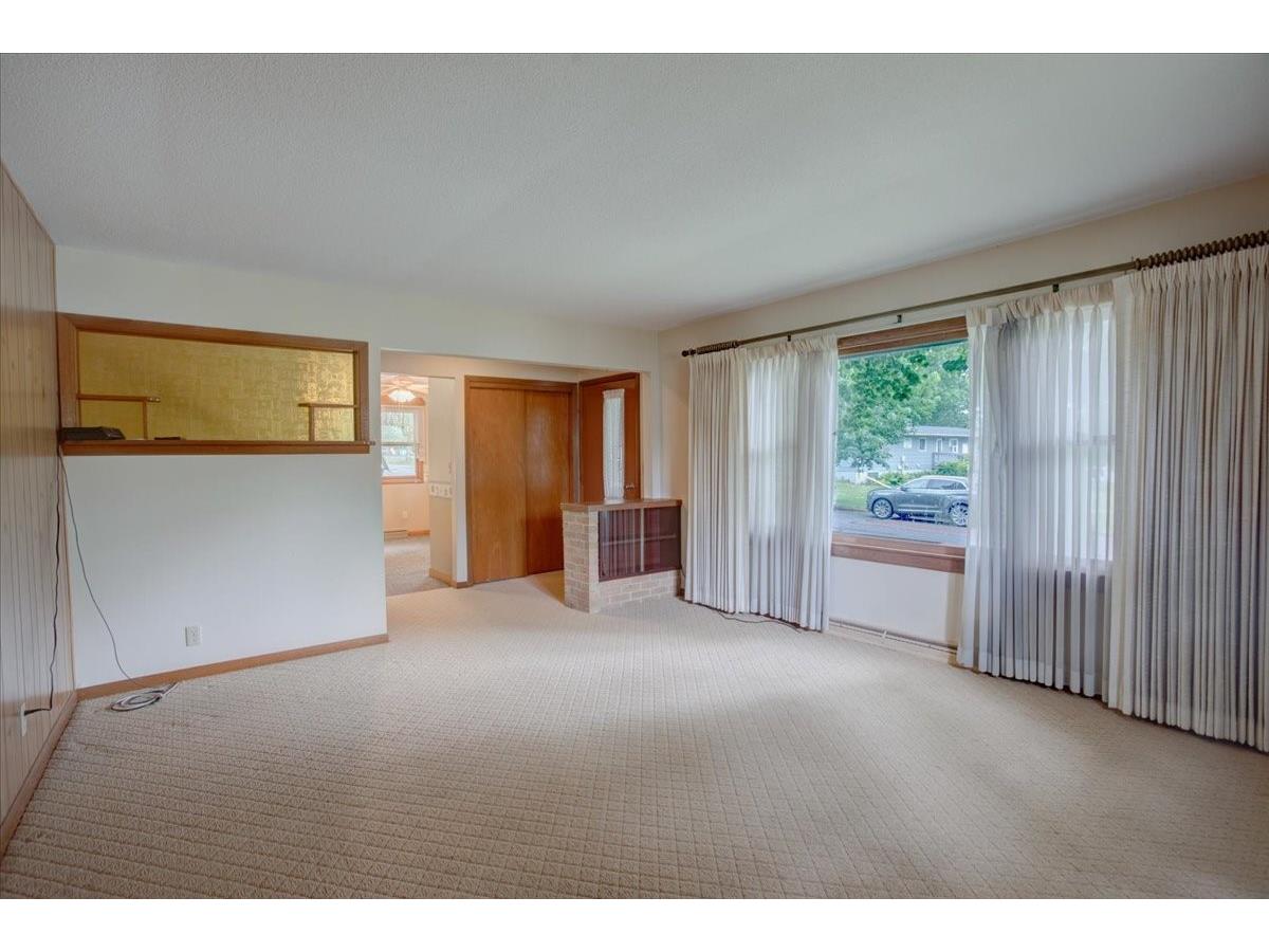 2216 3rd Street E Menomonie WI 54751 1602946 image15