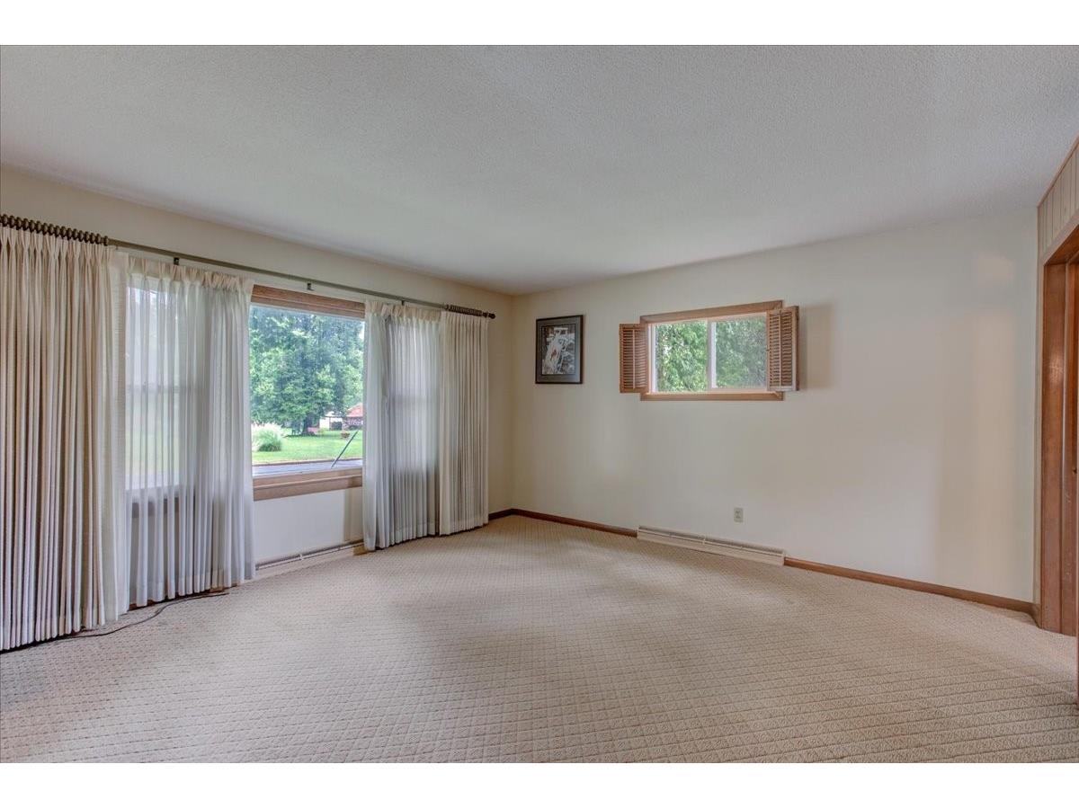 2216 3rd Street E Menomonie WI 54751 1602946 image17