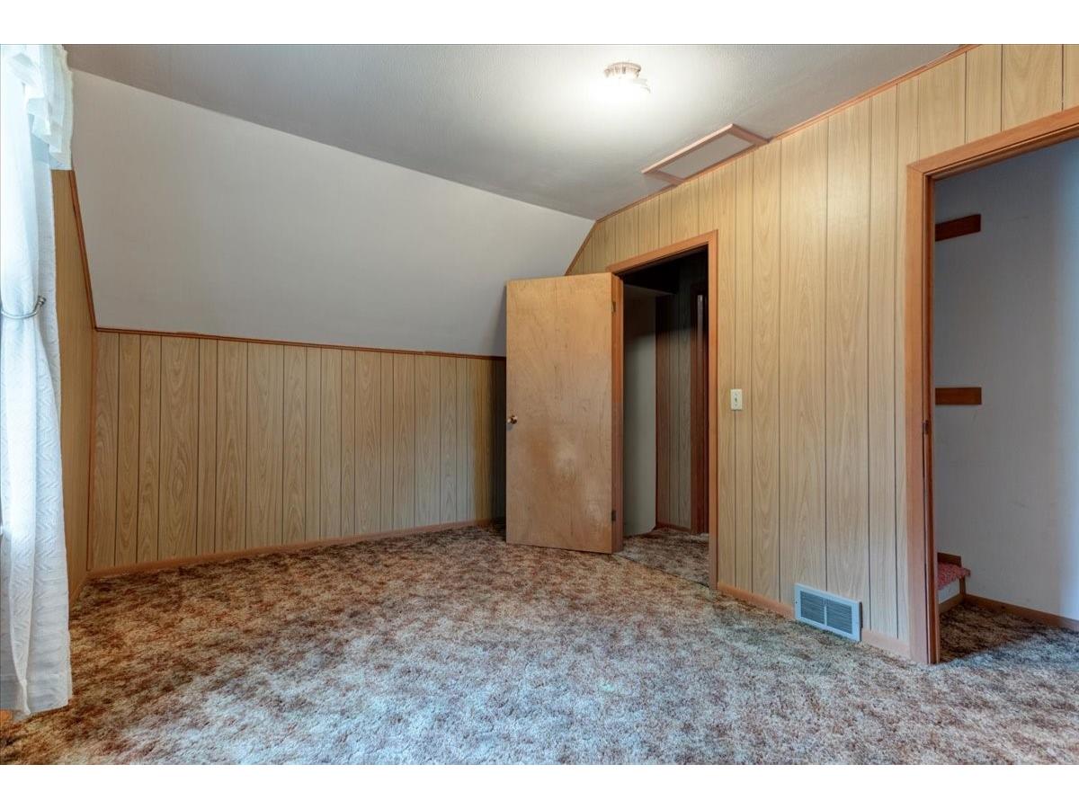 2216 3rd Street E Menomonie WI 54751 1602946 image30