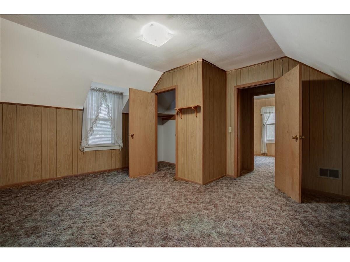 2216 3rd Street E Menomonie WI 54751 1602946 image33
