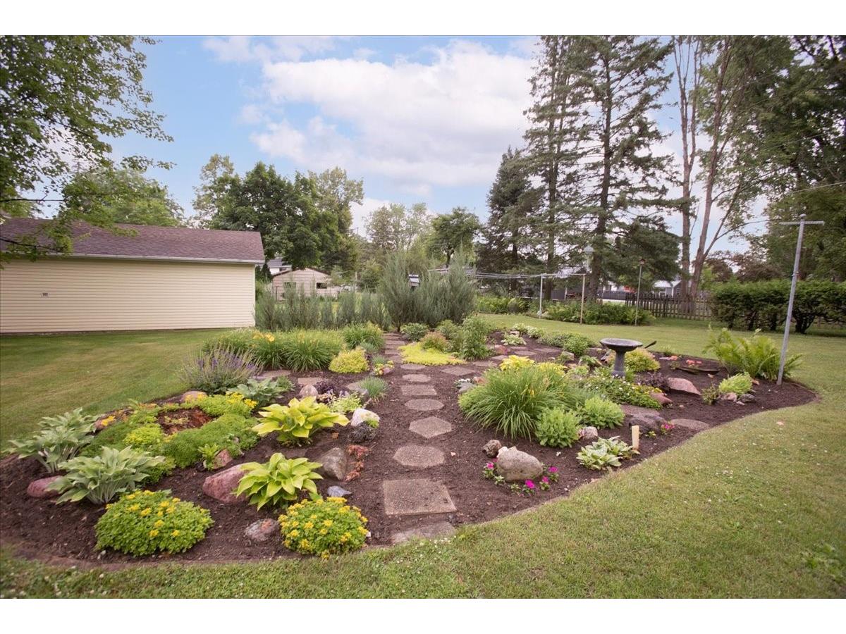 2216 3rd Street E Menomonie WI 54751 1602946 image4