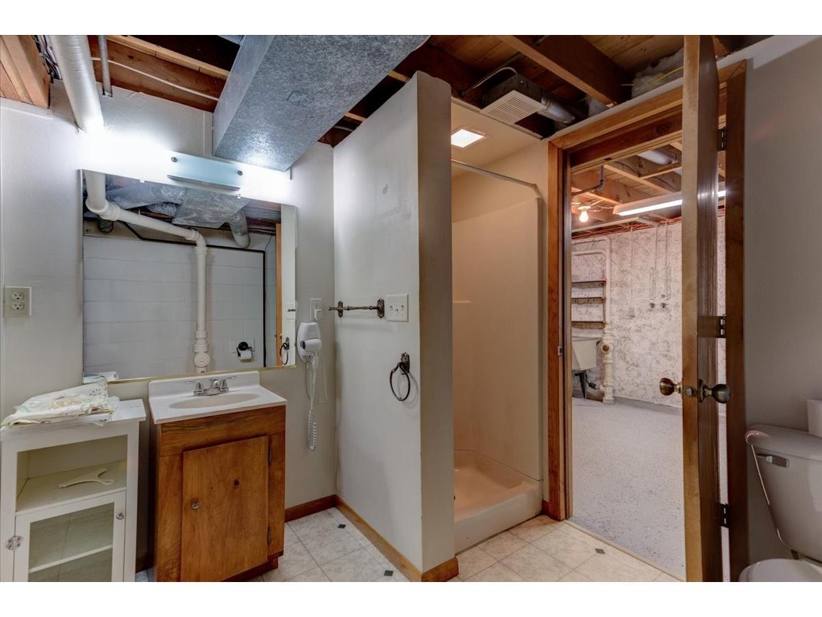 2216 3rd Street E Menomonie WI 54751 1602946 image43