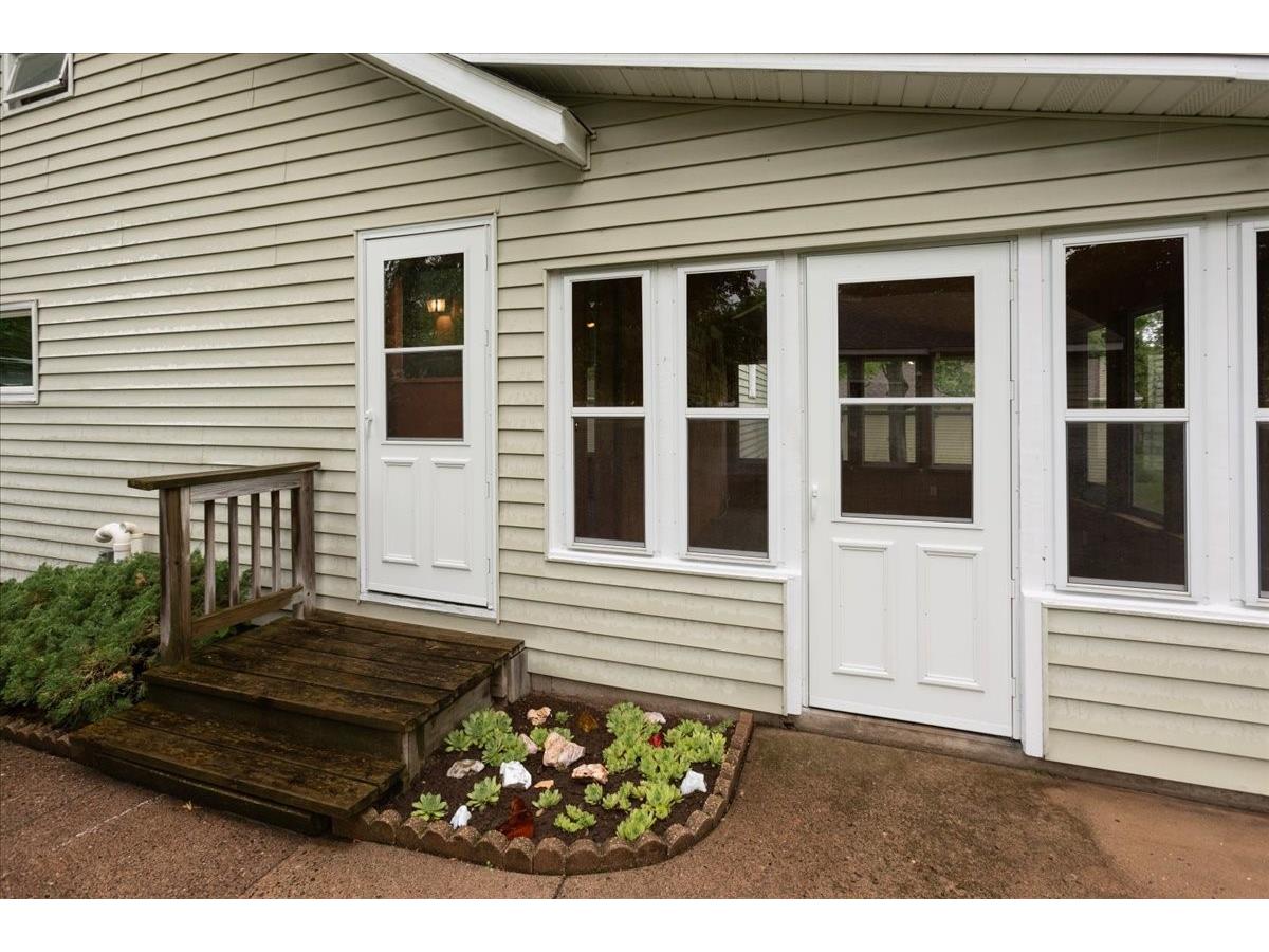 2216 3rd Street E Menomonie WI 54751 1602946 image56