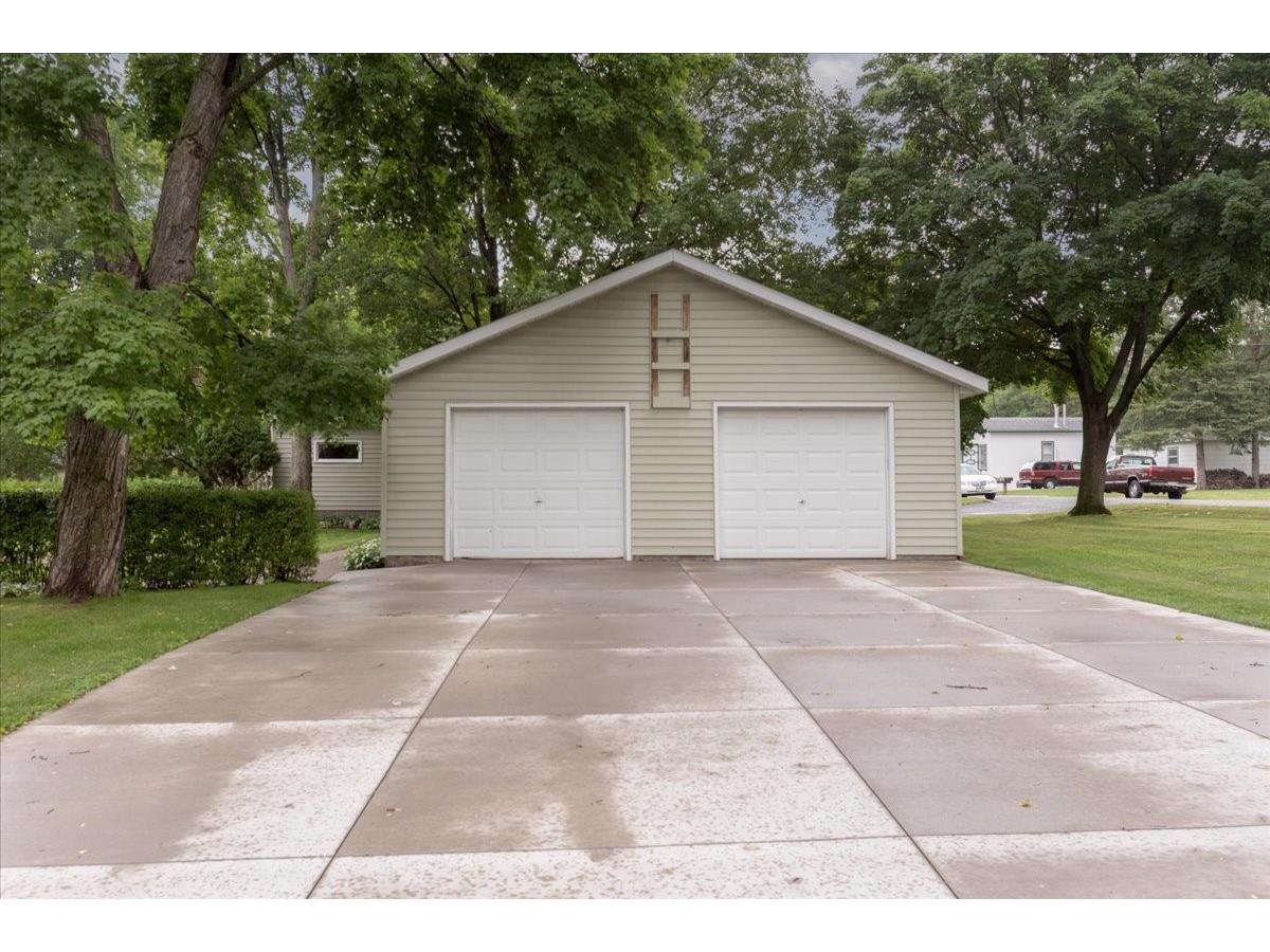 2216 3rd Street E Menomonie WI 54751 1602946 image7