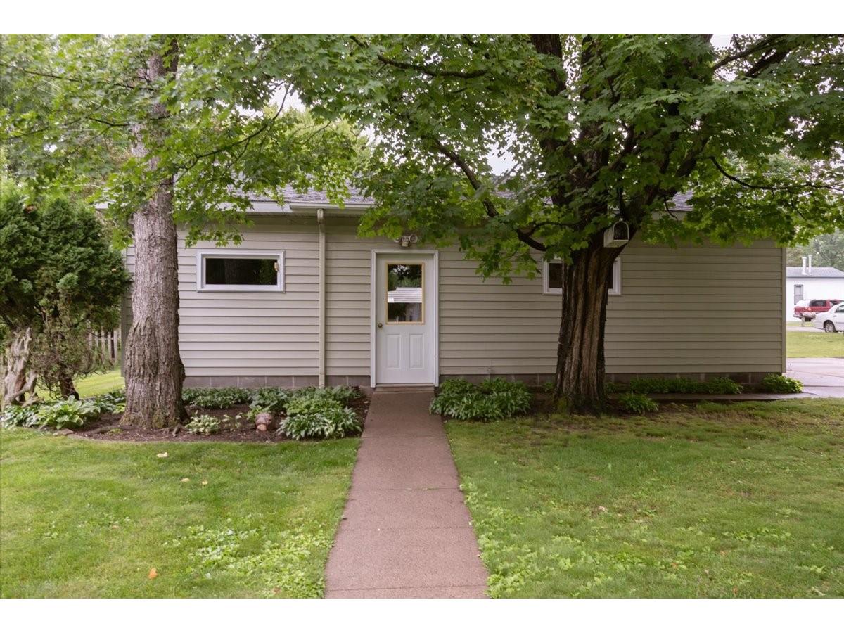 2216 3rd Street E Menomonie WI 54751 1602946 image8
