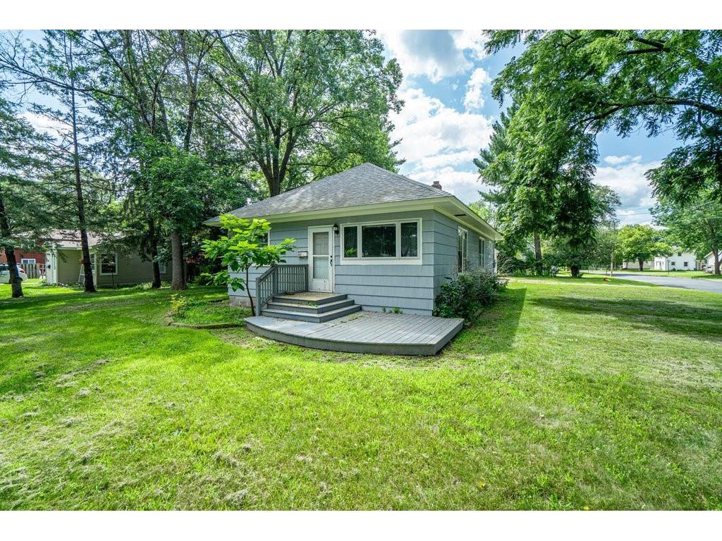 222 15th Avenue W #1 Menomonie WI 54751 1584020 image1