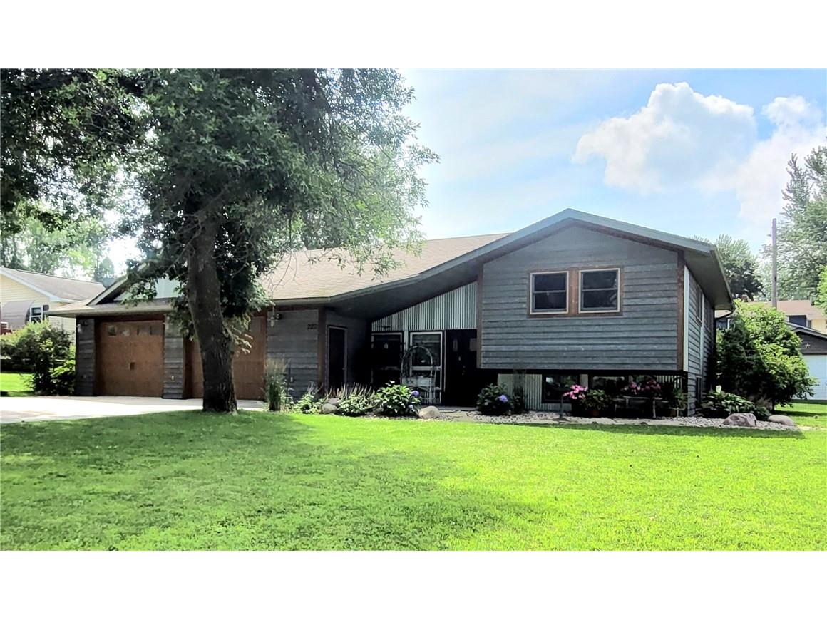 222 Ayers Street Neillsville WI 54456 1593952 image3