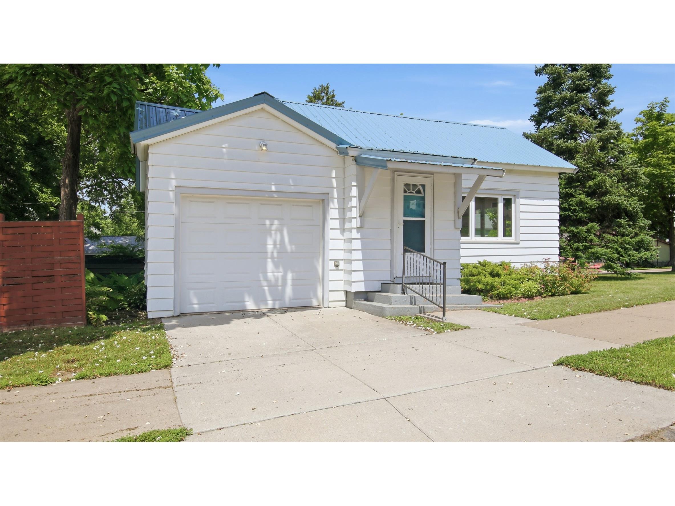 222 E Grand Avenue Chippewa Falls WI 54729 1602755 image1