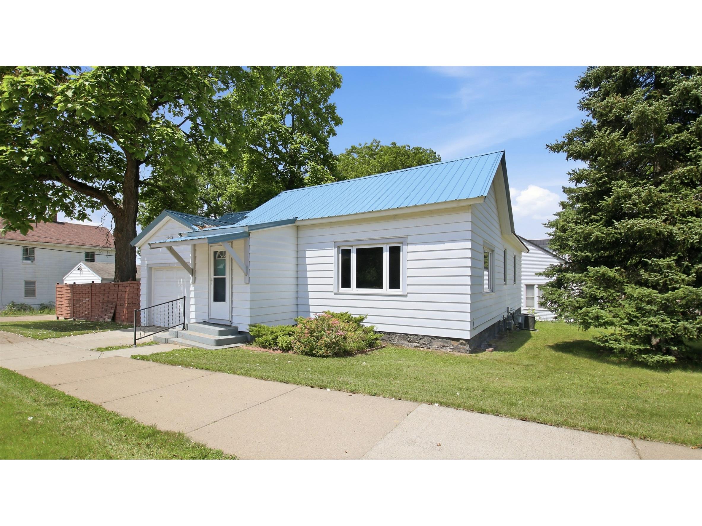 222 E Grand Avenue Chippewa Falls WI 54729 1602755 image2