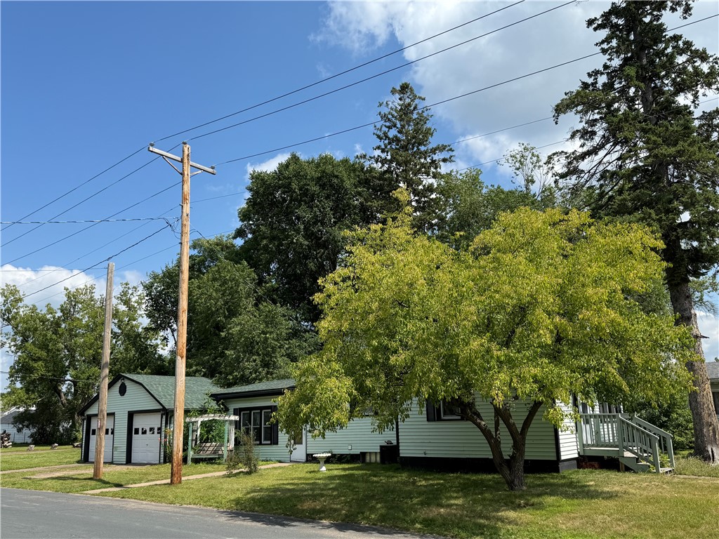 222 Spruce Street Spooner WI 54801 1596236 image4