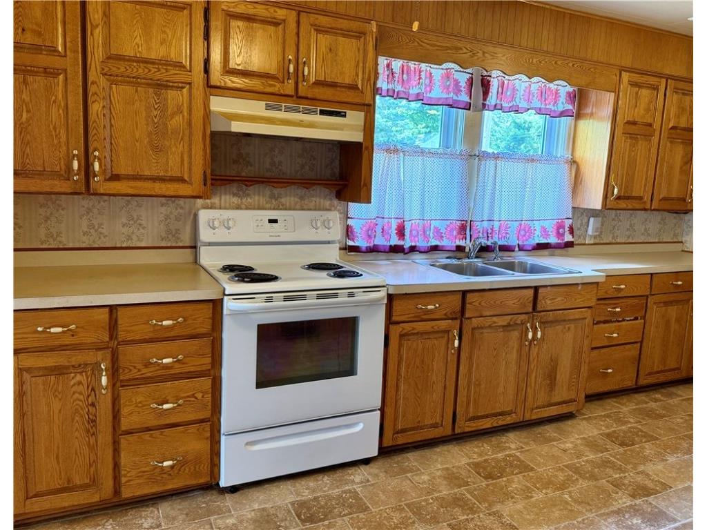 222 Spruce Street Spooner WI 54801 1596236 image7