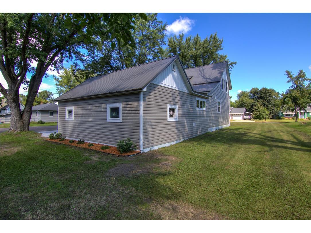 222 W Hawthorn Street Strum WI 54770 1595055 image32