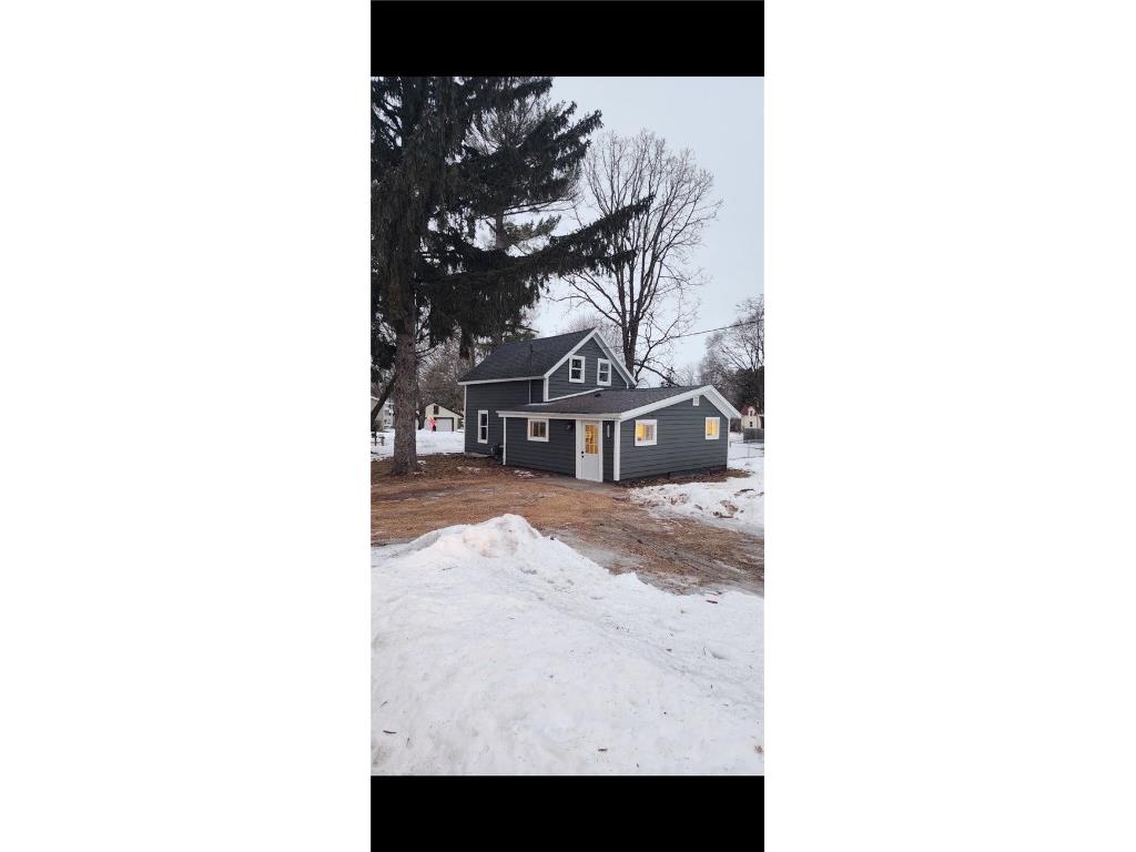 2222 4th Street E Menomonie WI 54751 1598002 image1