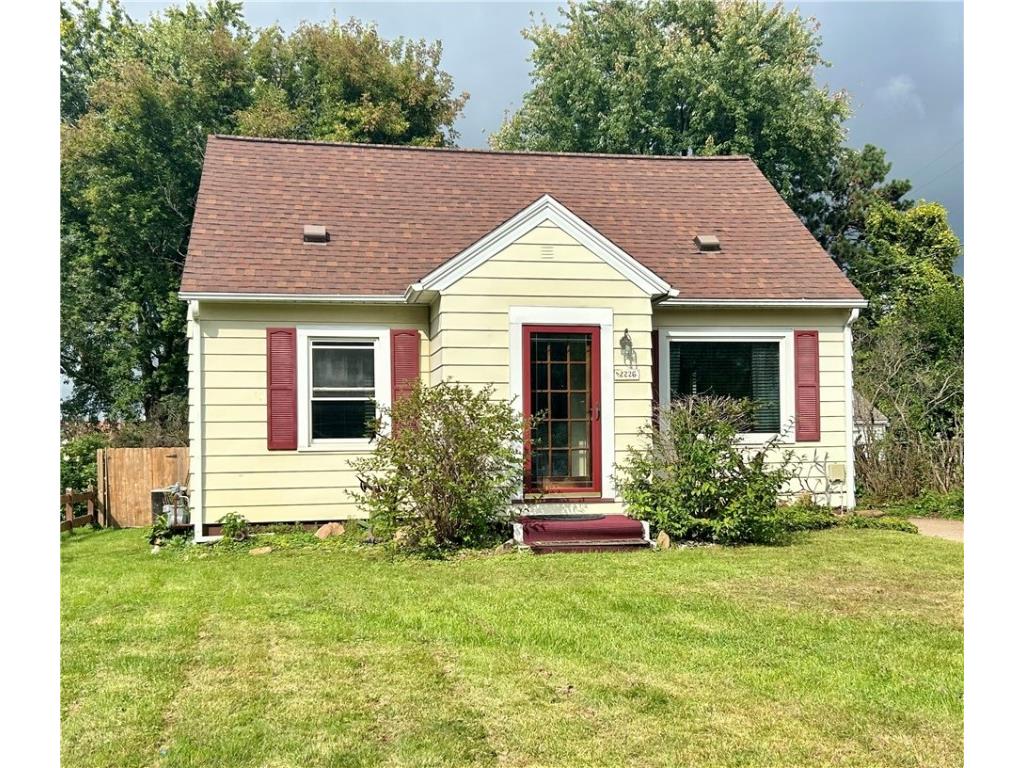 2226 Valley View Place Eau Claire WI 54703 1595815 image1