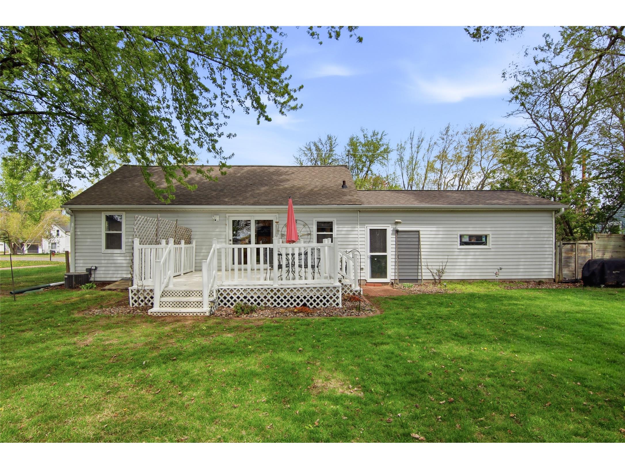 2229 Vine Street Eau Claire WI 54703 1600772 image31