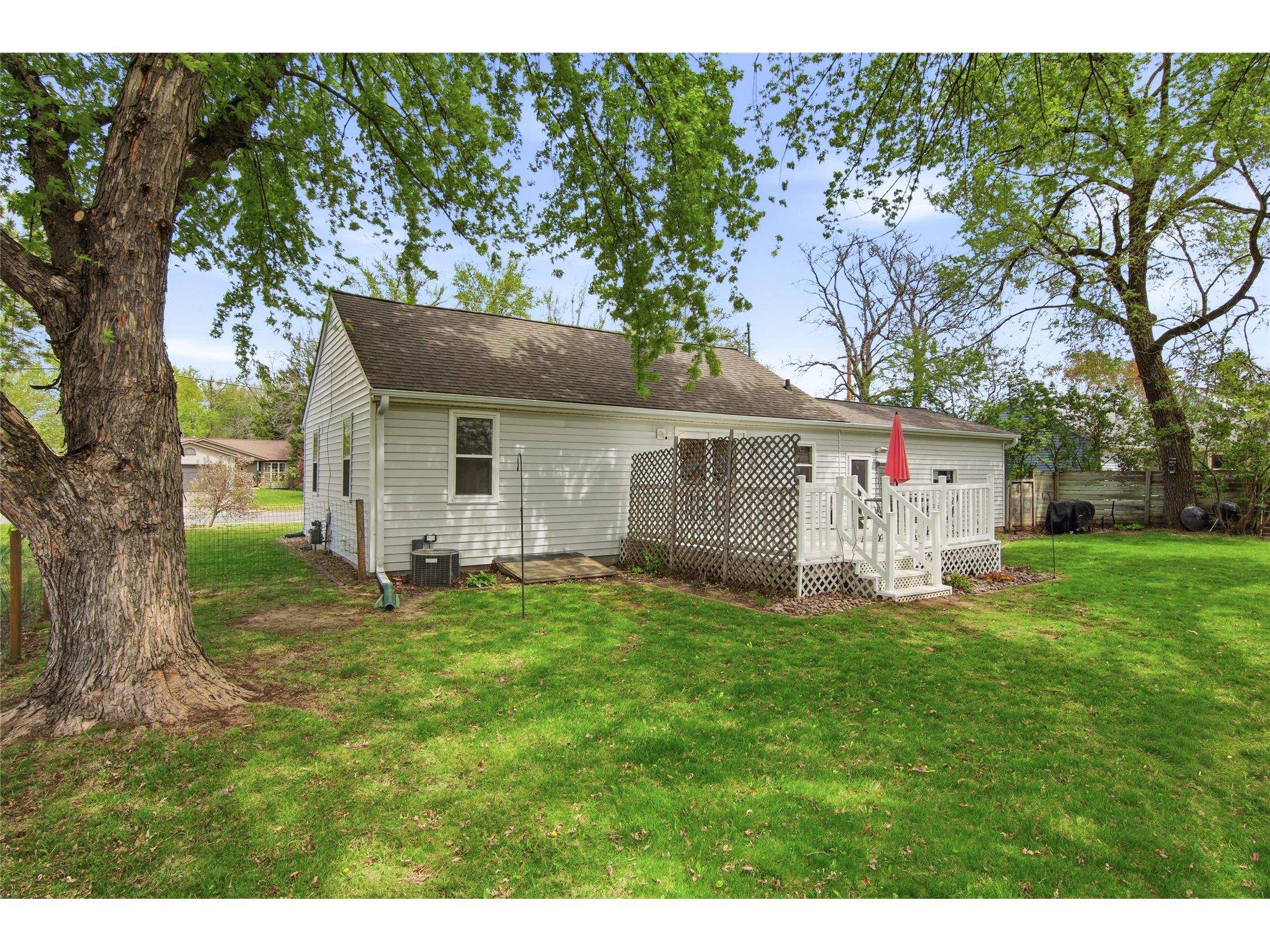2229 Vine Street Eau Claire WI 54703 1600772 image32