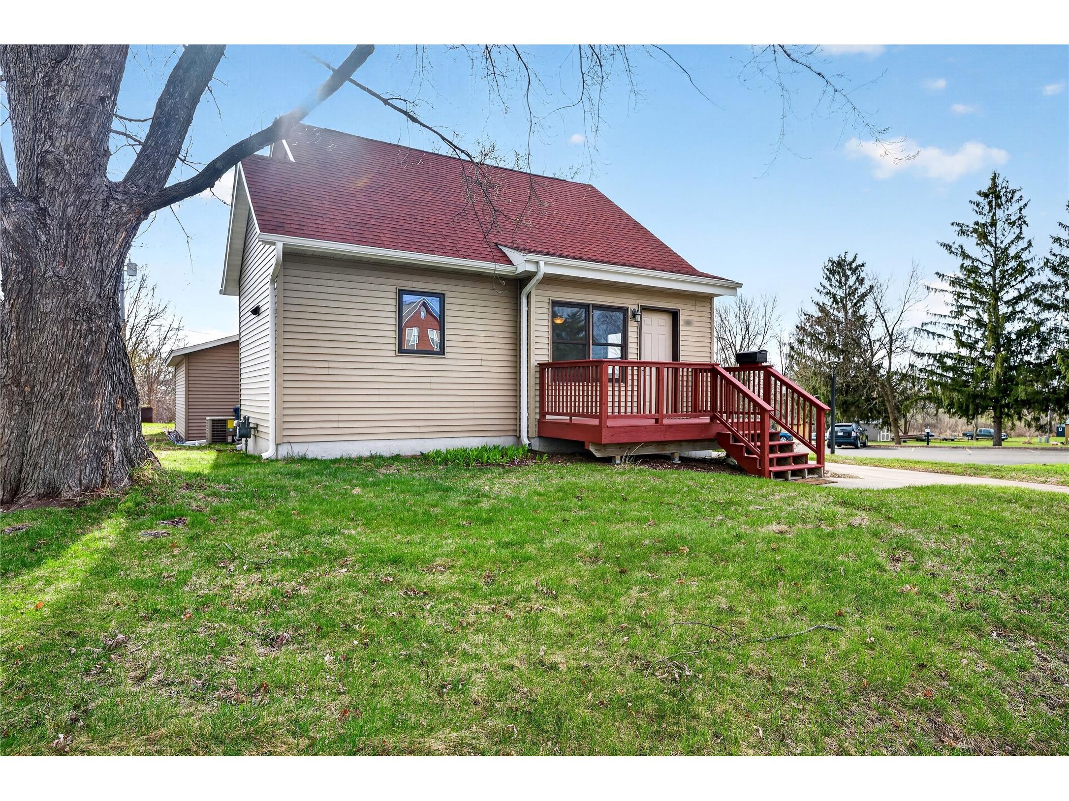 223 Reuter Avenue Rice Lake WI 54868 1600229 image1