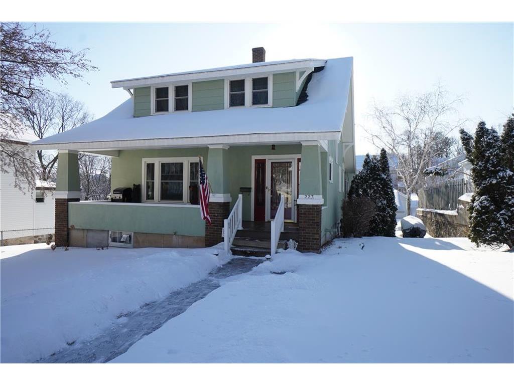 223 W Columbia Street, Chippewa Falls, WI, 54729 MLS 1563666 Edina