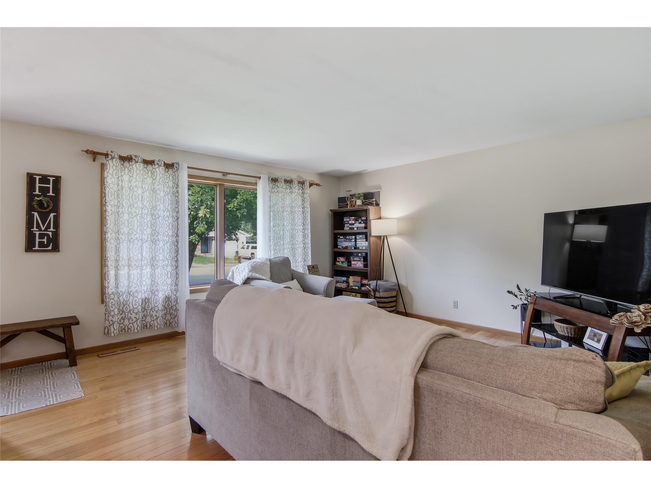 2231 Frank Street Eau Claire WI 54703 1602843 image2