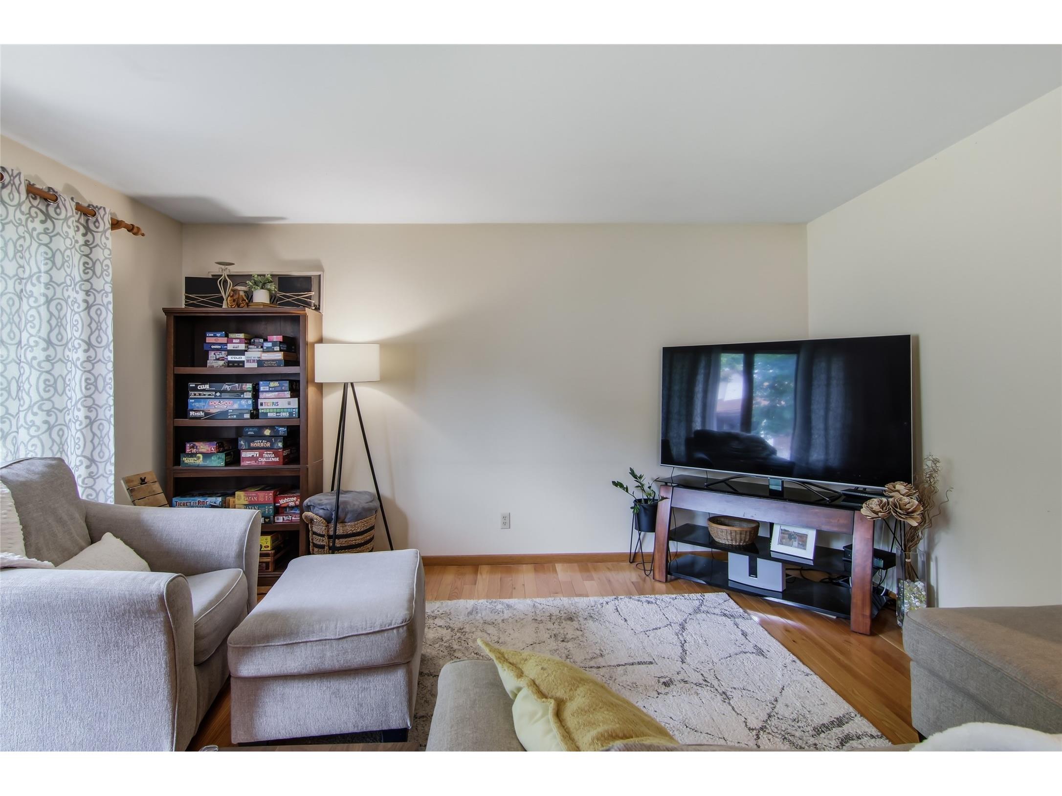 2231 Frank Street Eau Claire WI 54703 1602843 image4