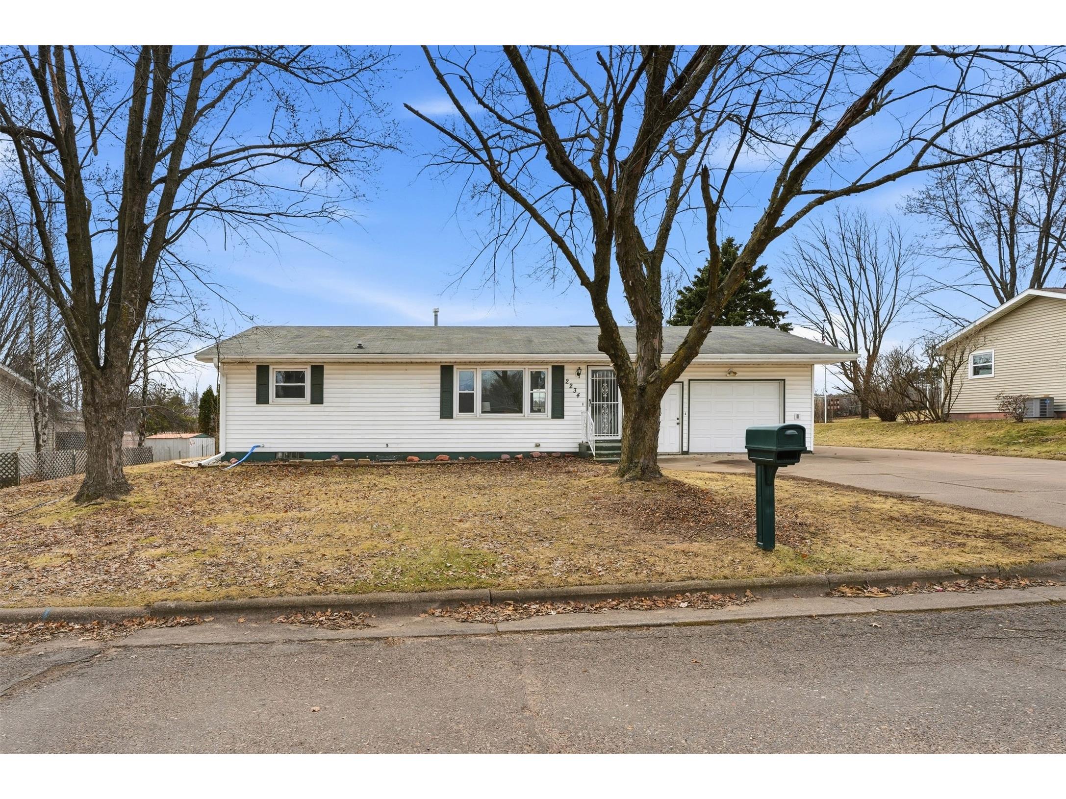 2234 Freeway Drive Bloomer WI 54724 1599448 image1