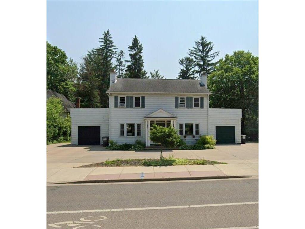 225-227 Summit Avenue #2 Eau Claire WI 54701 1582105 image1