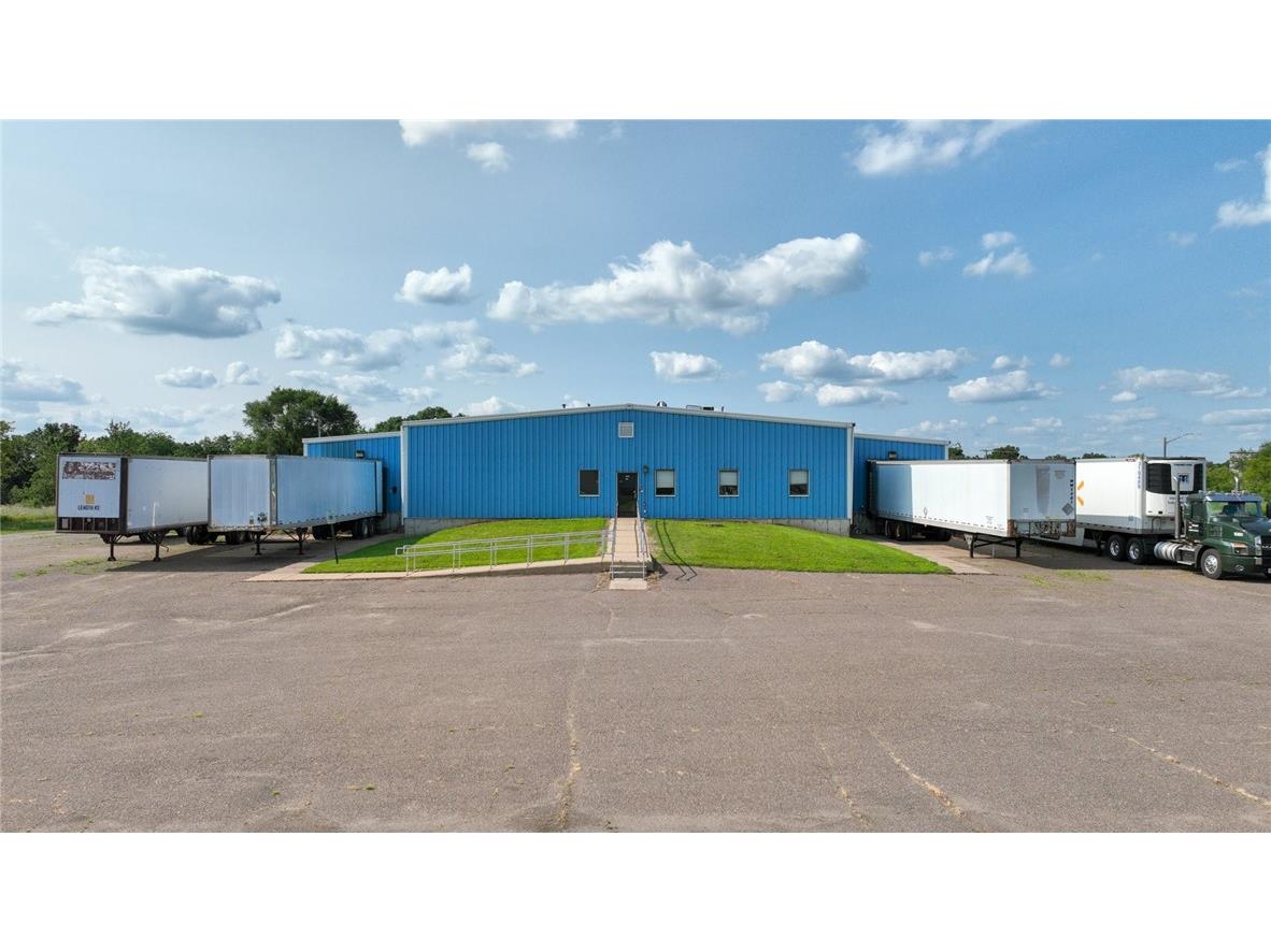 2252 Olson Drive Chippewa Falls WI 54729 1587883 image1